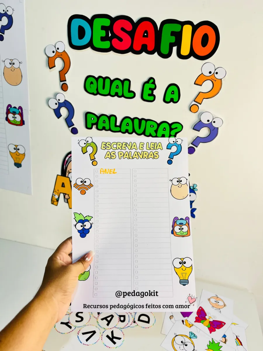 Desafio - qual é a palavra? — amostra 4: O desafio combina letras do alfabeto e imagens para estimular a identificação de…