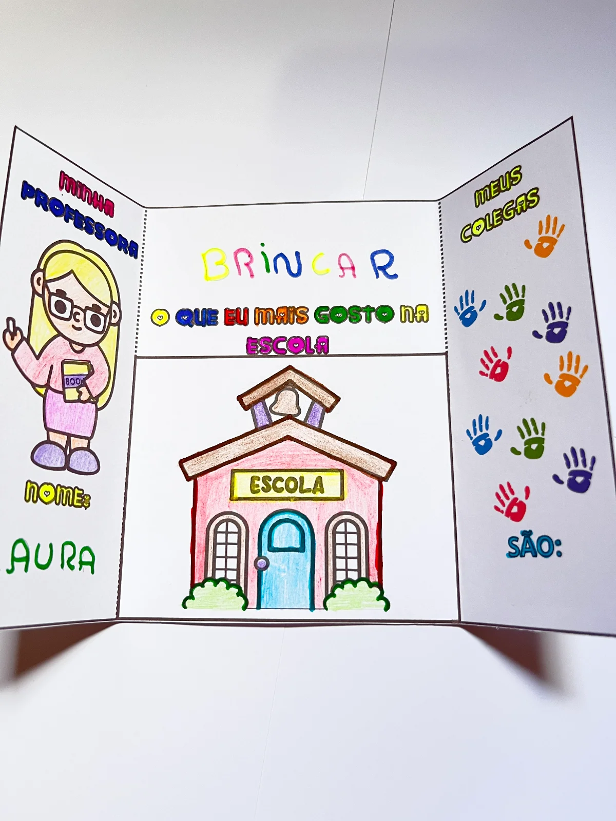 Dia da Escola - Lapbook para Colorir – PDF para Imprimir — amostra 2: Sobre o Dia da Escola - Lapbook para Colorir