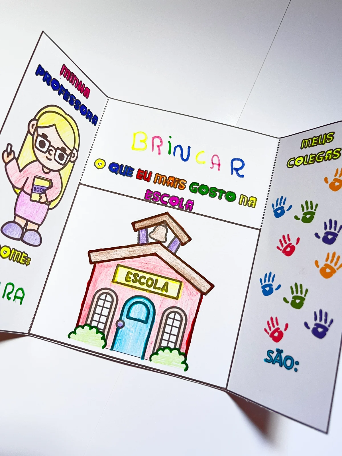 Dia da Escola - Lapbook para Colorir – PDF para Imprimir — amostra 3: Para quem é indicado