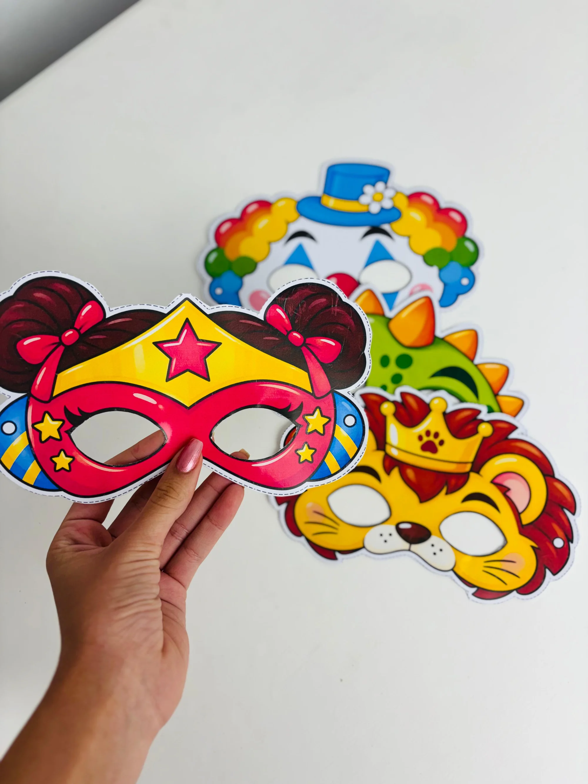 Dia das Crianças: Máscaras Divertidas — amostra 2: Kit com máscaras divertidas prontas para imprimir, recortar e utilizar…