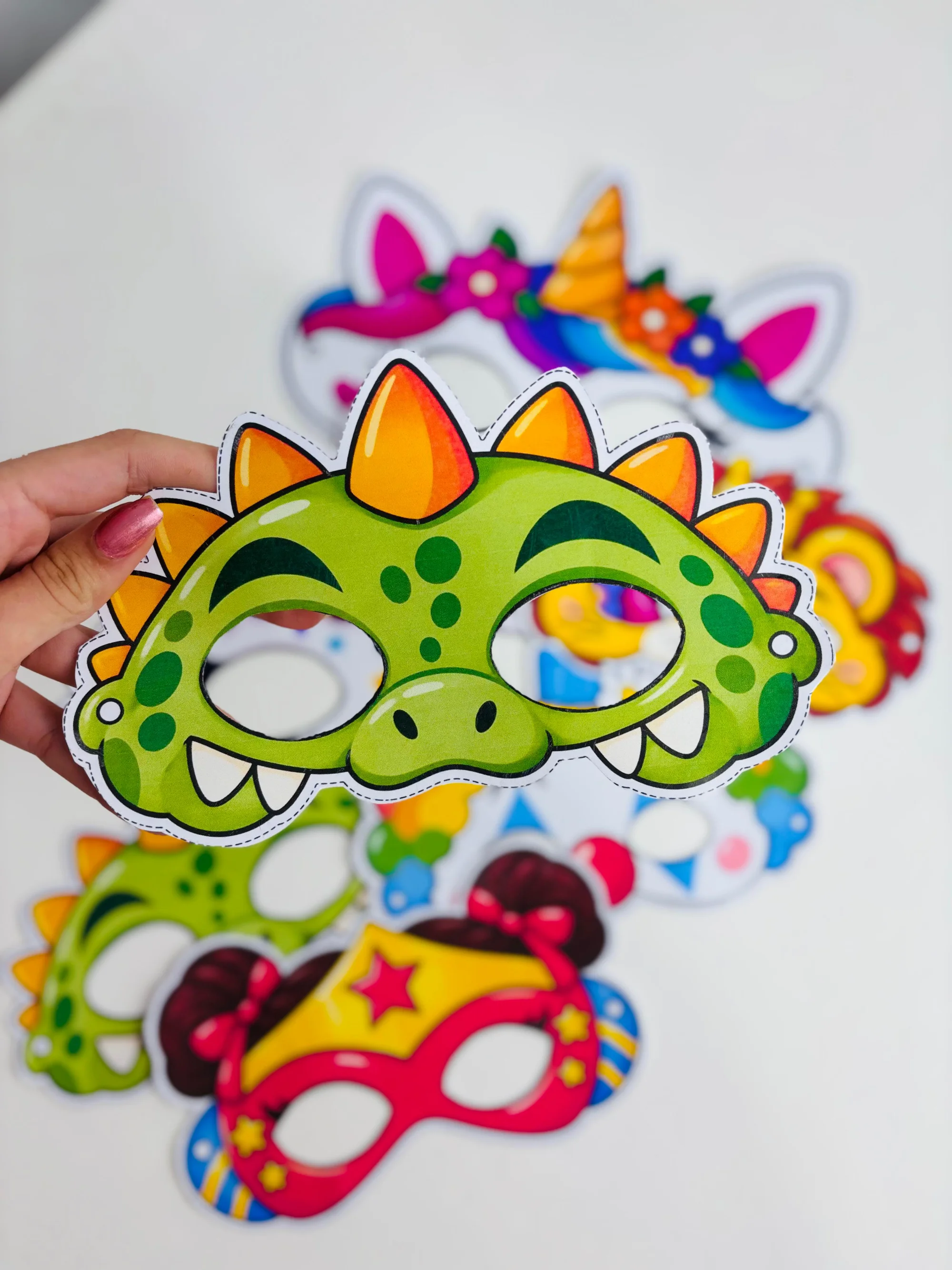 Dia das Crianças: Máscaras Divertidas — amostra 5: Kit com máscaras divertidas prontas para imprimir, recortar e utilizar…