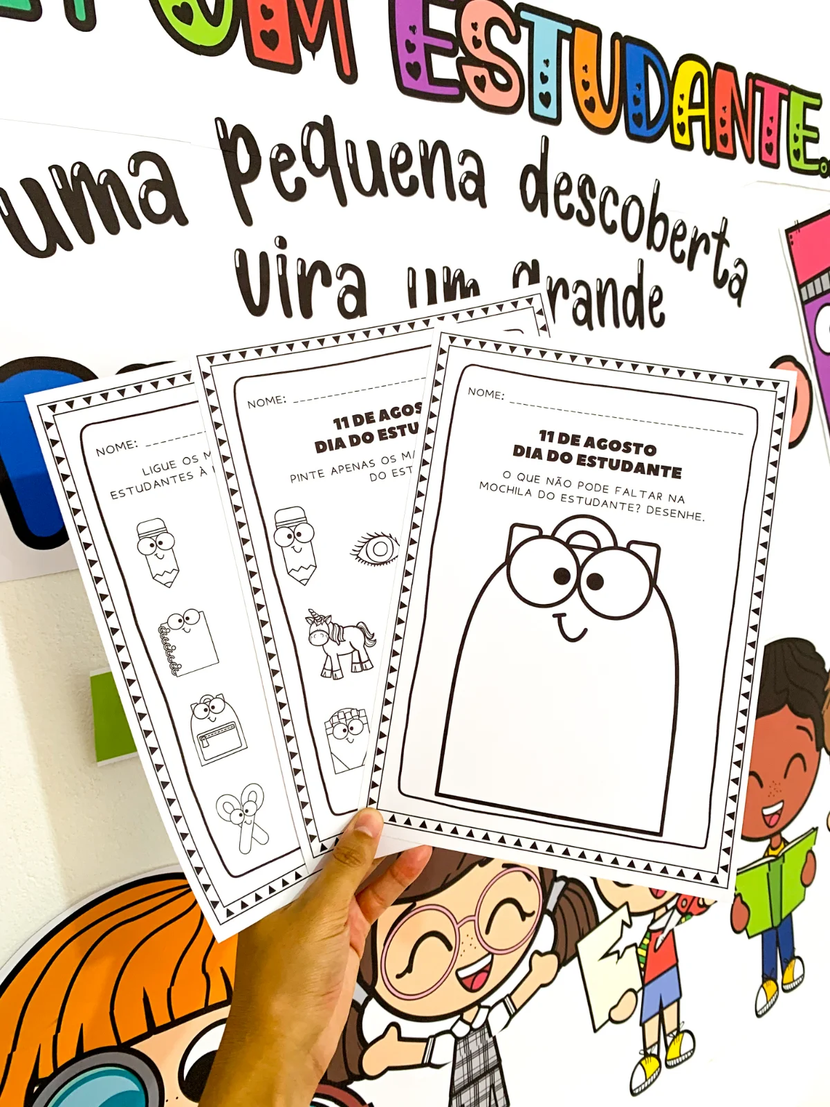 Dia do Estudante - Lembrancinhas, Painel e Atividades! — amostra 6: Comemore o Dia do Estudante de forma especial com um…