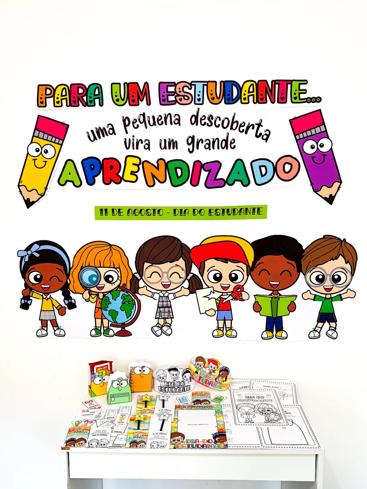 Dia do Estudante - Lembrancinhas, Painel e Atividades! — Datas comemorativas para Educação Infantil: Comemore o Dia do…