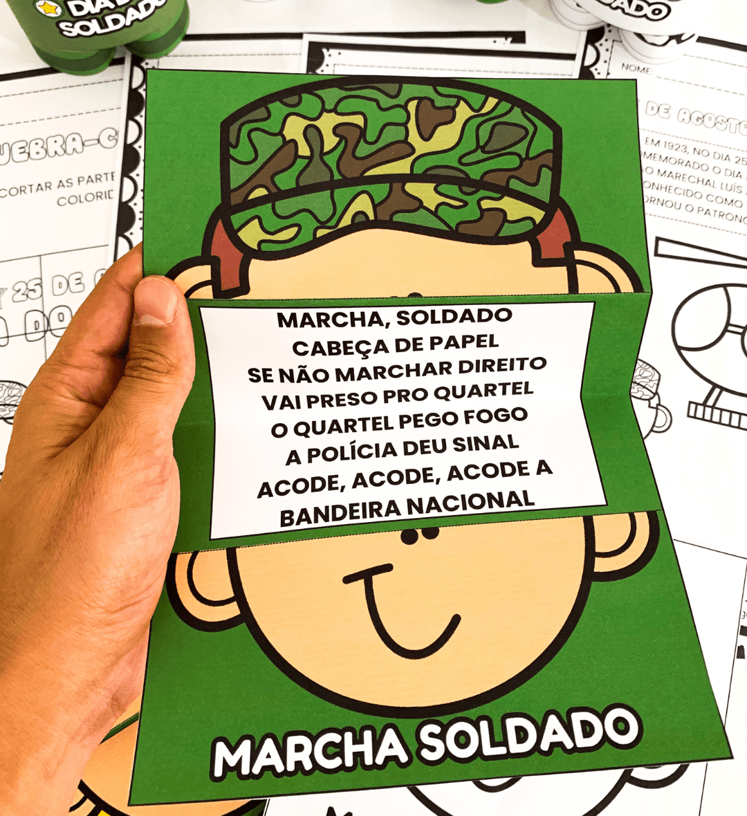 Dia do Soldado: atividades e painel para Educação Infantil — amostra 2: O que vem no material