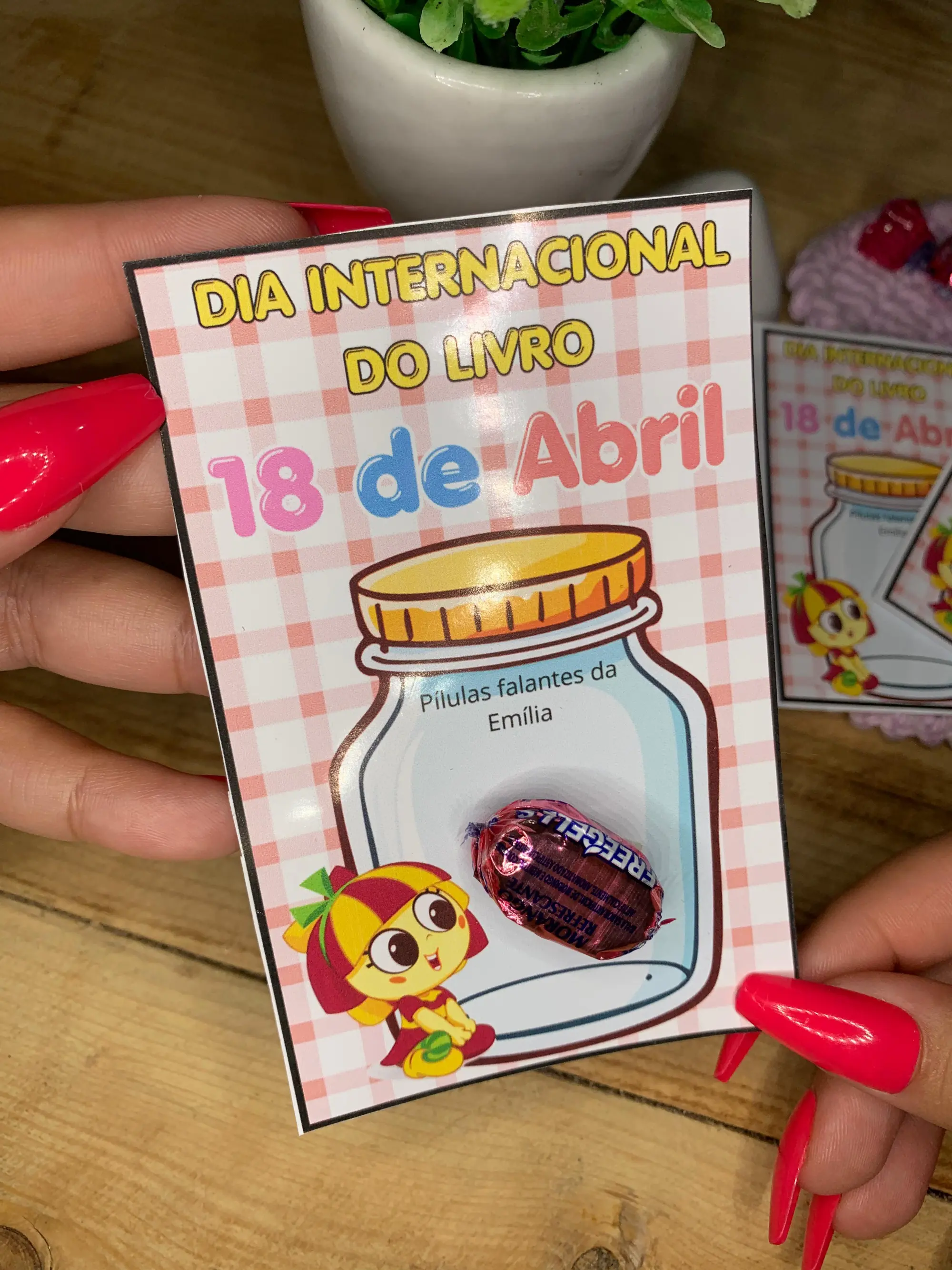 📚✨ DIA INTERNACIONAL DO LIVRO – 18 DE ABRIL ✨📚 — amostra 1: As Pílulas Falantes da Emília são uma lembrancinha criativa,…
