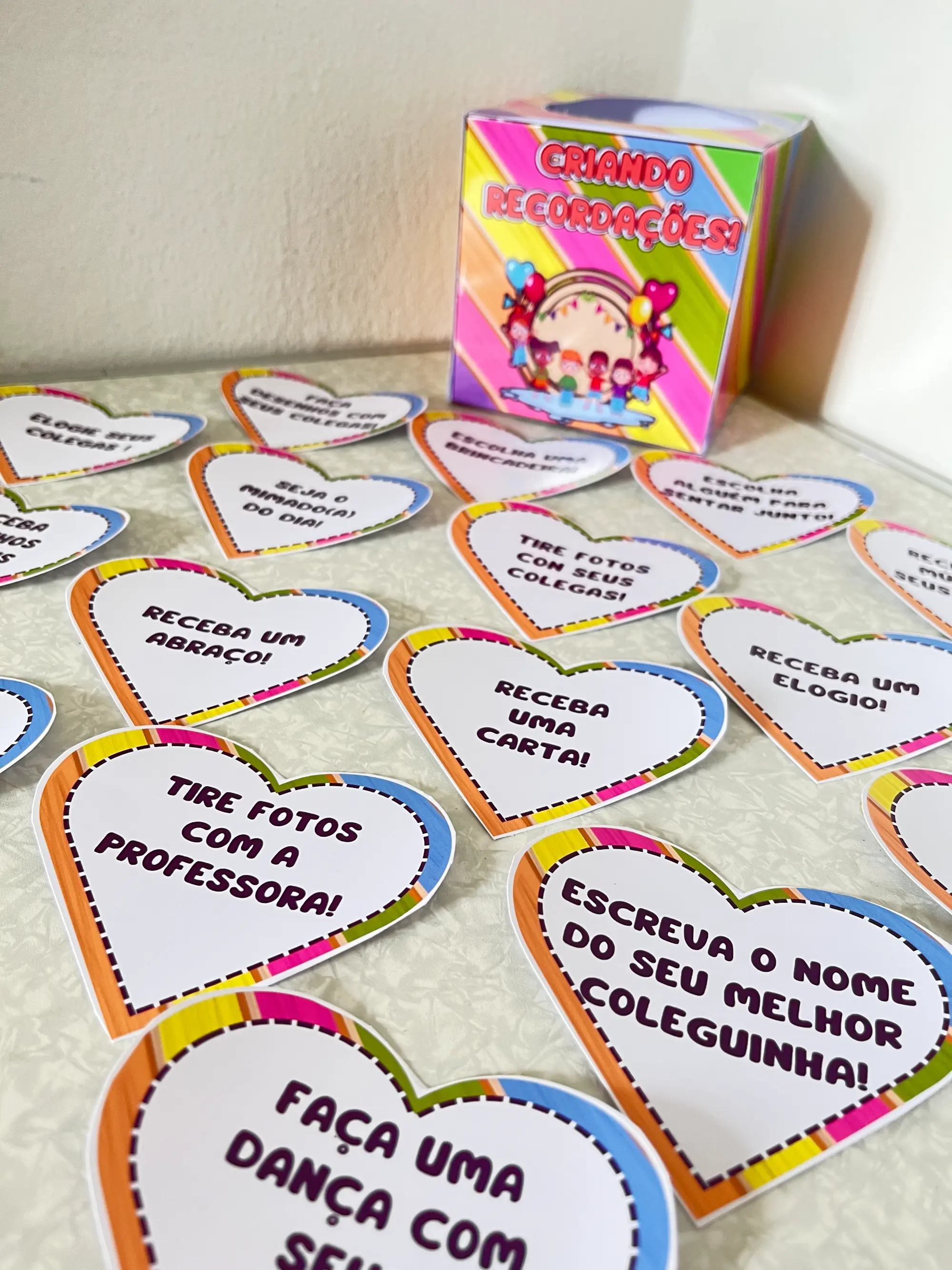 DINÂMICA DE FIM DE ANO – CAIXINHA DAS EMOÇÕES: CRIANDO Recordações — amostra 3: Dinâmica com 18 cards com desafios afetivos…