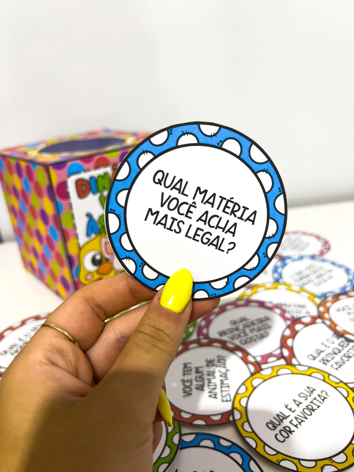 Dinâmica Volta às Aulas – Caixa de Perguntas para Acolhimento e Socialização — amostra 4: Torne o primeiro dia de aula mais…