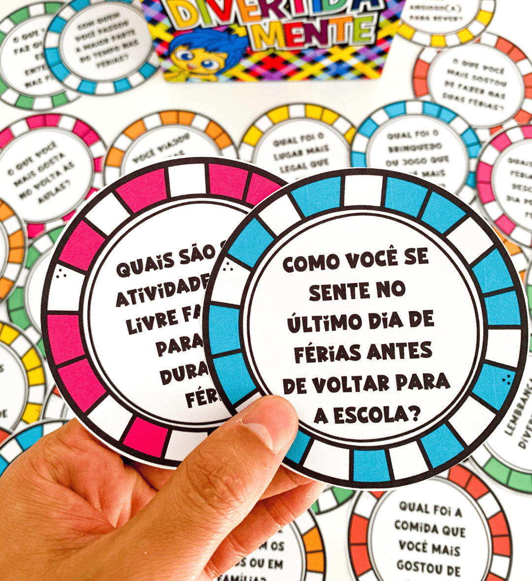 Dinâmica Volta às Aulas Divertidamente: Caixa e 30 Fichas — amostra 2: O que acompanha o material