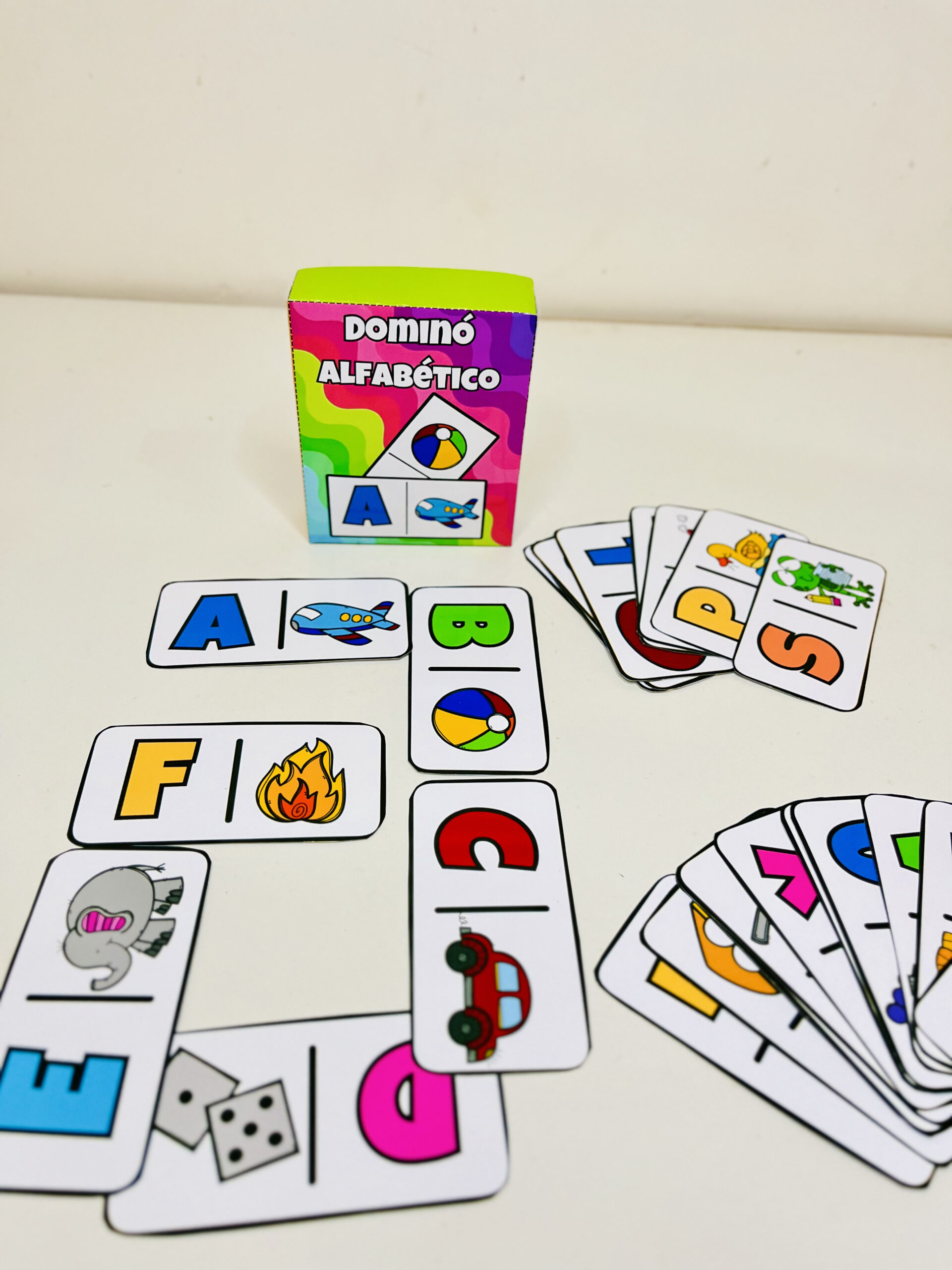 Dominó alfabético - aprendizado divertido e eficiente | Alfabetização — amostra 3: Formato e entrega Dominó alfabético - aprendizado divertido e eficiente | Alfabetização — amostra 3: Formato e entrega
