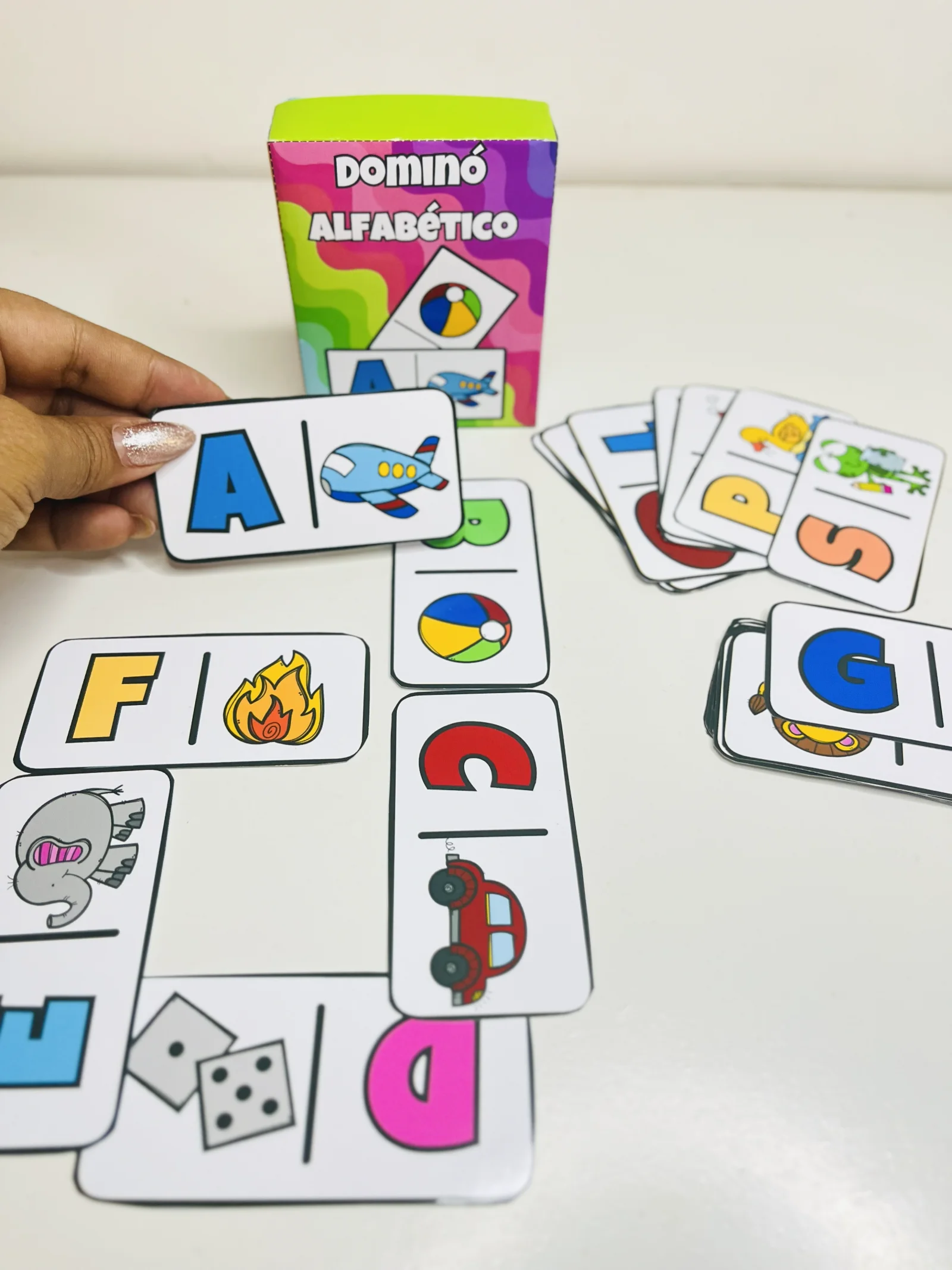 Dominó Alfabético – Aprendizado Divertido e Eficiente Em PDF! — amostra 2: Que tal transformar a alfabetização em uma…
