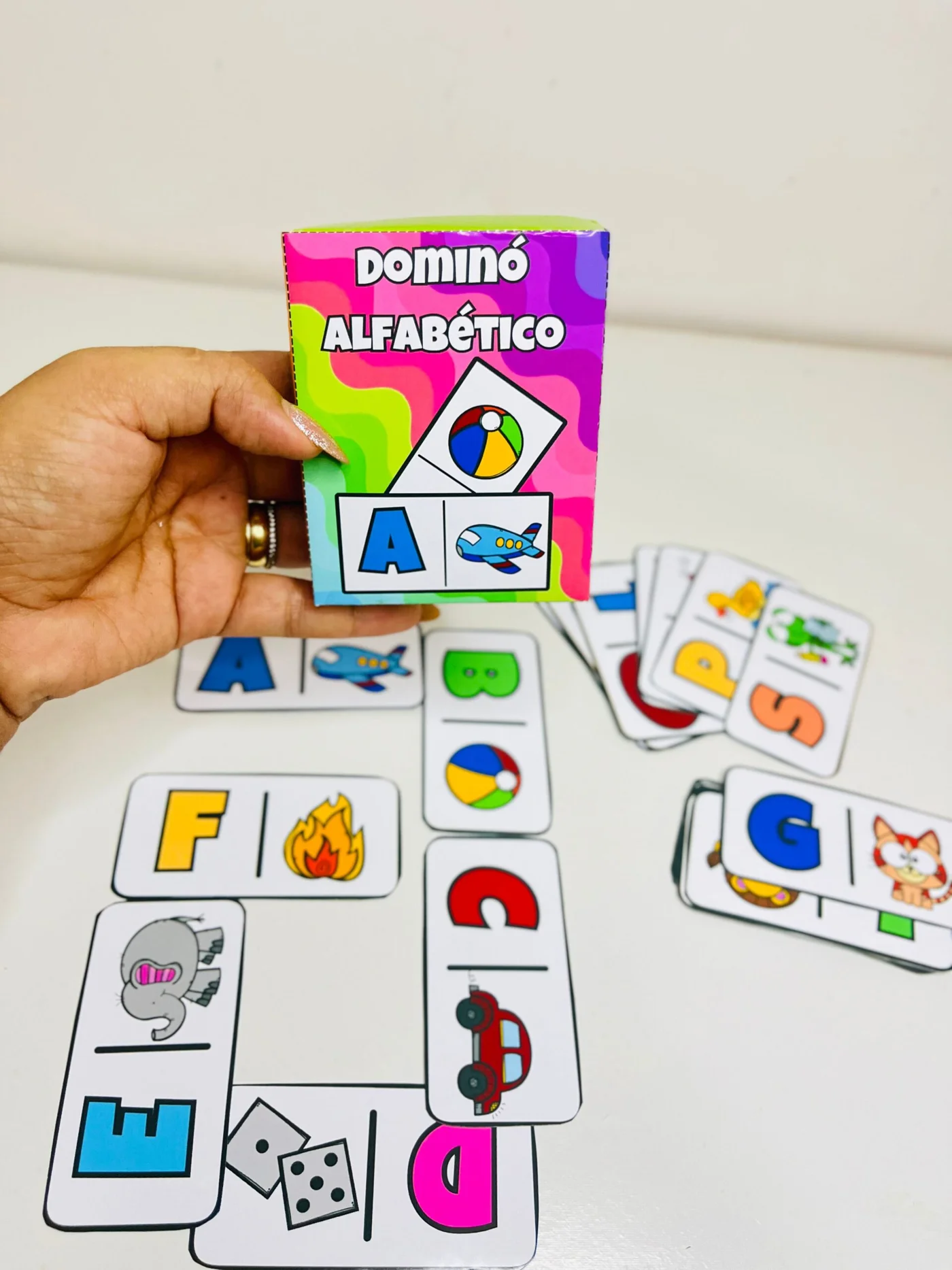 Dominó alfabético — amostra 1: Você recebe seu arquivo por e-mail ou baixe aqui mesmo no site