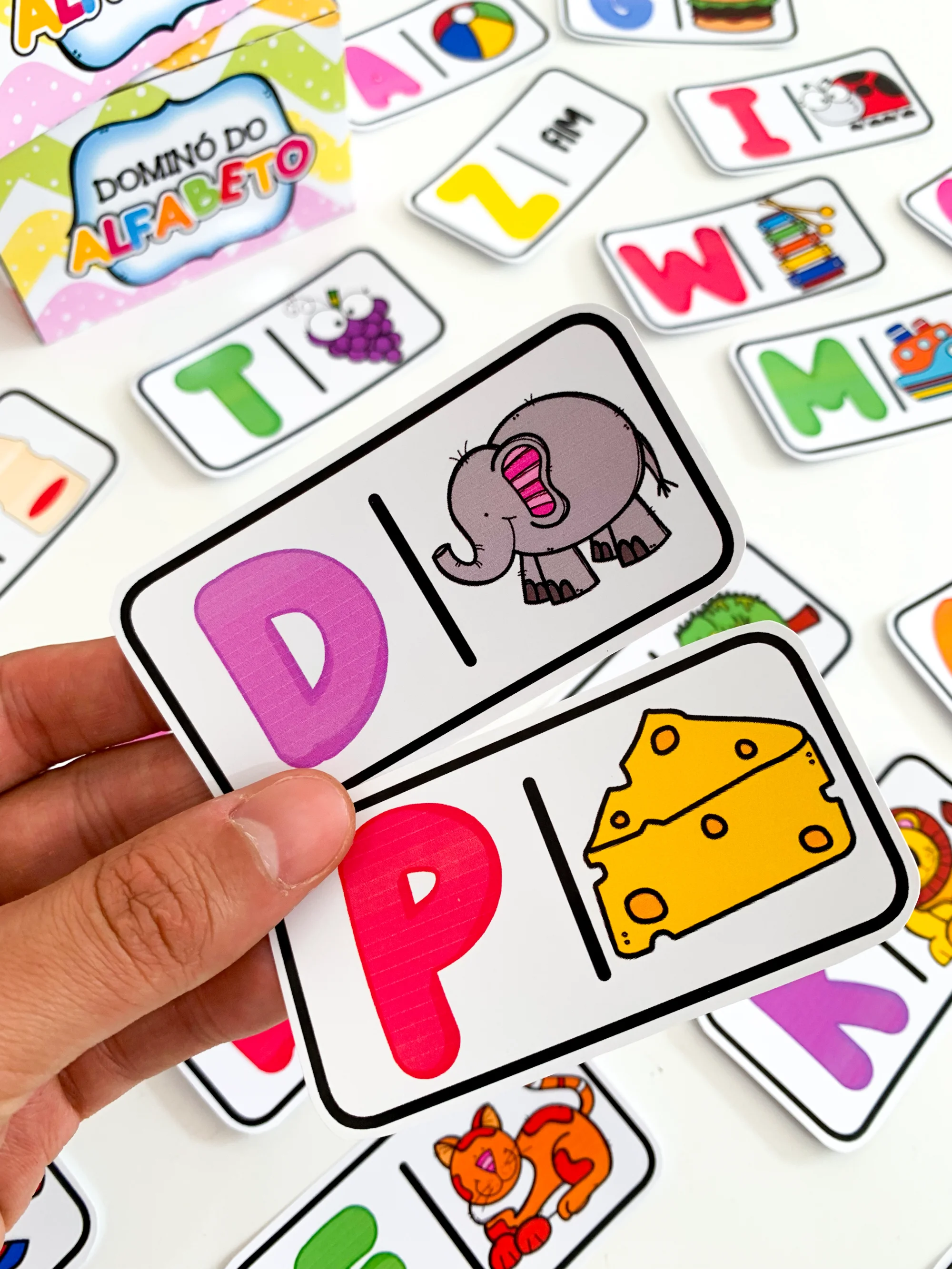Dominó do Alfabeto na Caixinha — amostra 2: Jogo de dominó do alfabeto em caixinha, com tutorial de montagem Dominó do Alfabeto na Caixinha — amostra 2: Jogo de dominó do alfabeto em caixinha, com tutorial de montagem