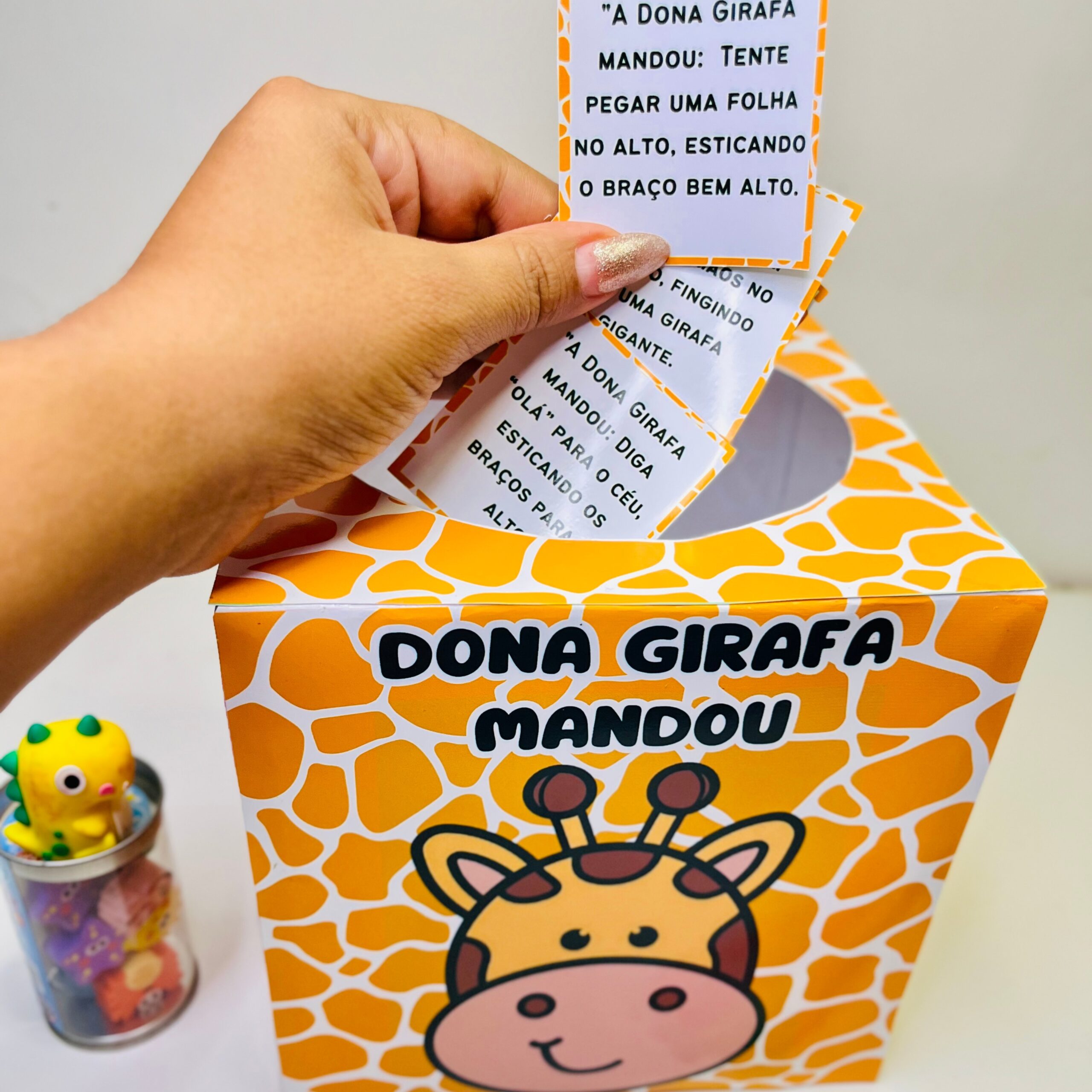Dona girafa mandou – Material Pedagógico — capa do material