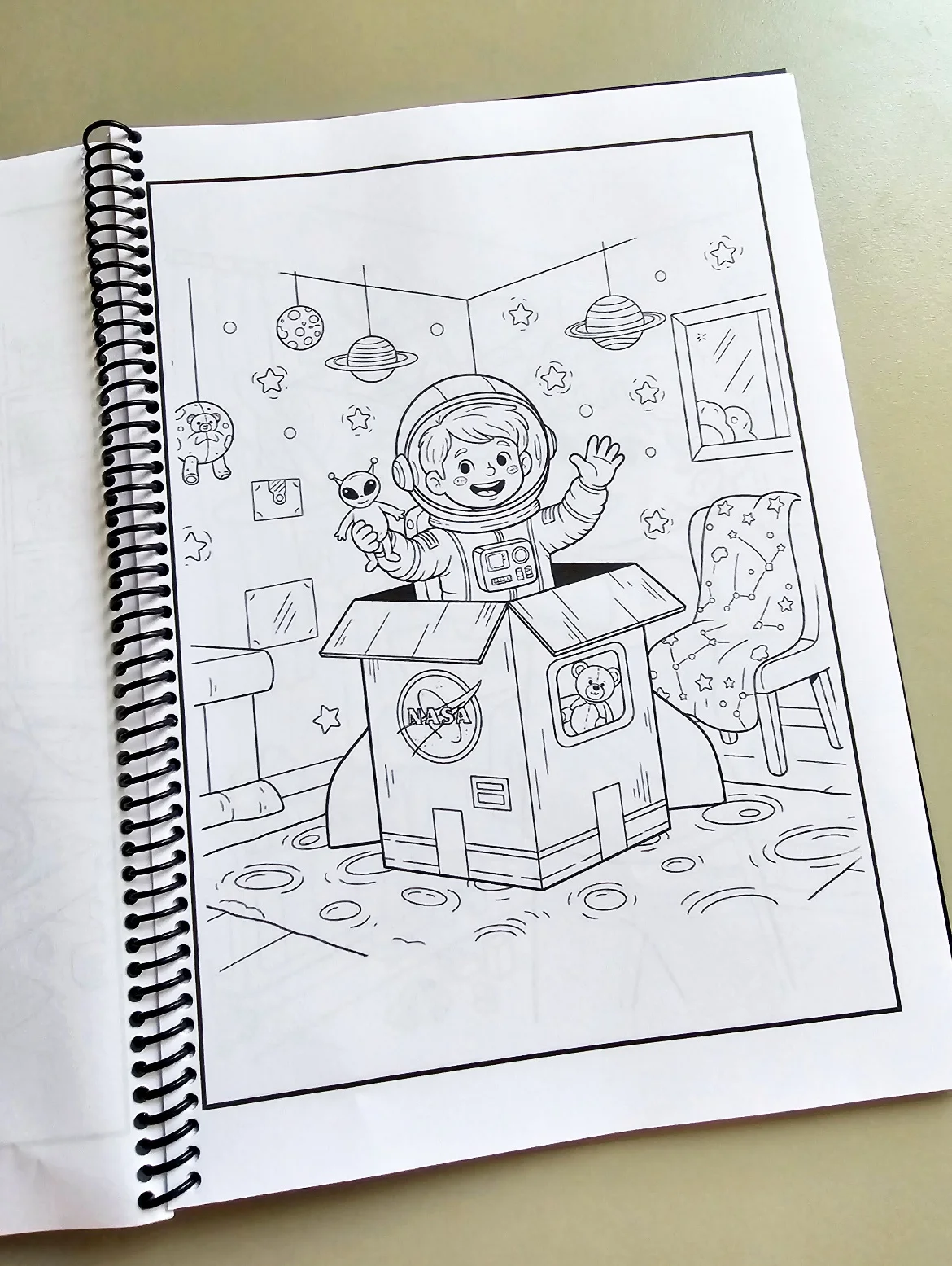 Ebook com 100 desenhos para colorir — amostra 2: Ebook 100 Desenhos para Colorir nas Férias