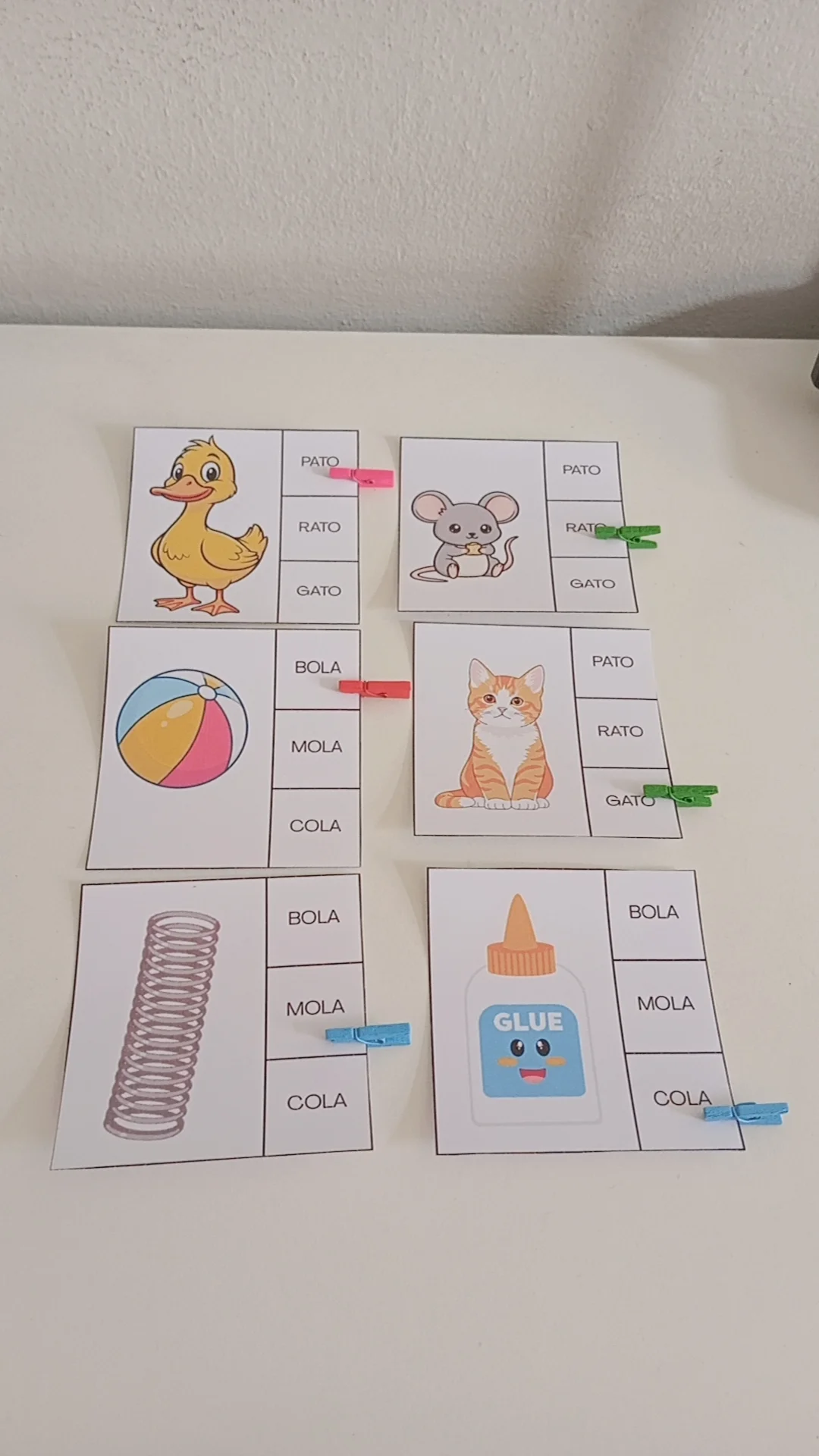 ENCONTRE A PALAVRA CORRESPONDENTE – JOGO DE LEITURA- ALFABETIZAÇÃO — amostra 1: Com o material Encontre a Palavra…