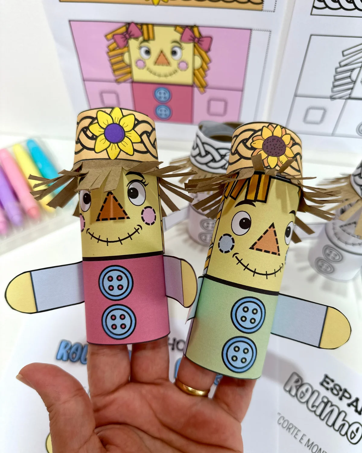 Espantalho no Rolinho de Papel Higiênico — amostra 4: Uma atividade criativa e divertida para trabalhar o tema Festa Junina…