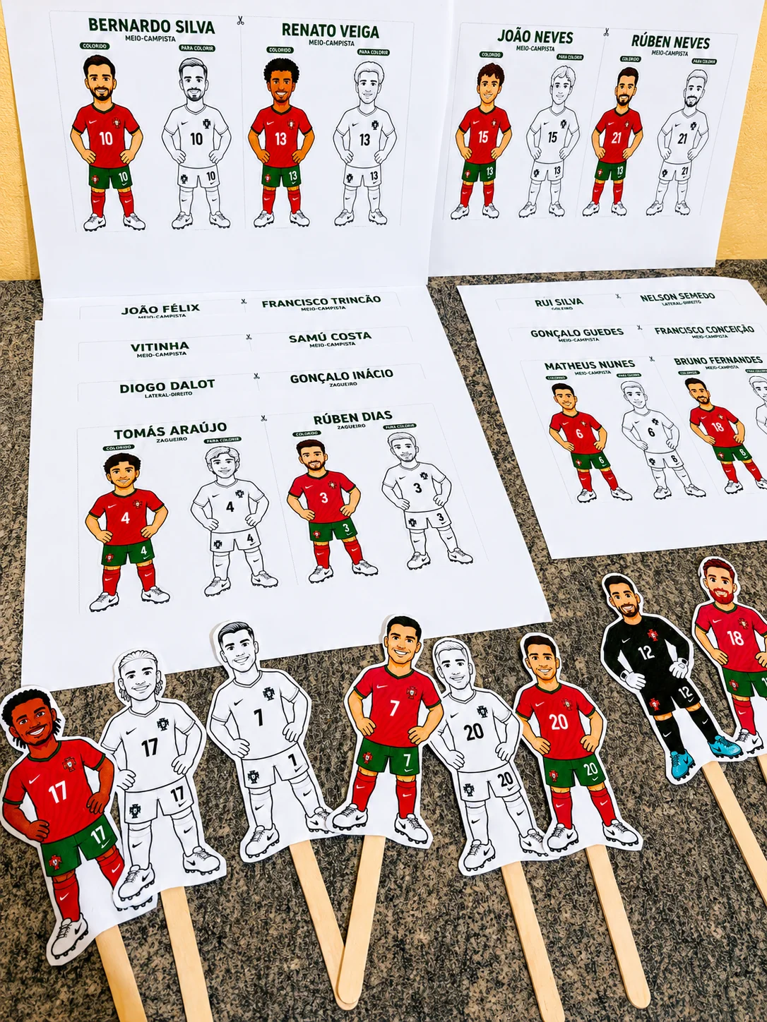 Fantoches no Palito - Seleção de Portugal — amostra 4: Personagens da Seleção de Portugal 2026 🇵🇹 Arquivo digital com os… Fantoches no Palito - Seleção de Portugal — amostra 4: Personagens da Seleção de Portugal 2026 🇵🇹 Arquivo digital com os…