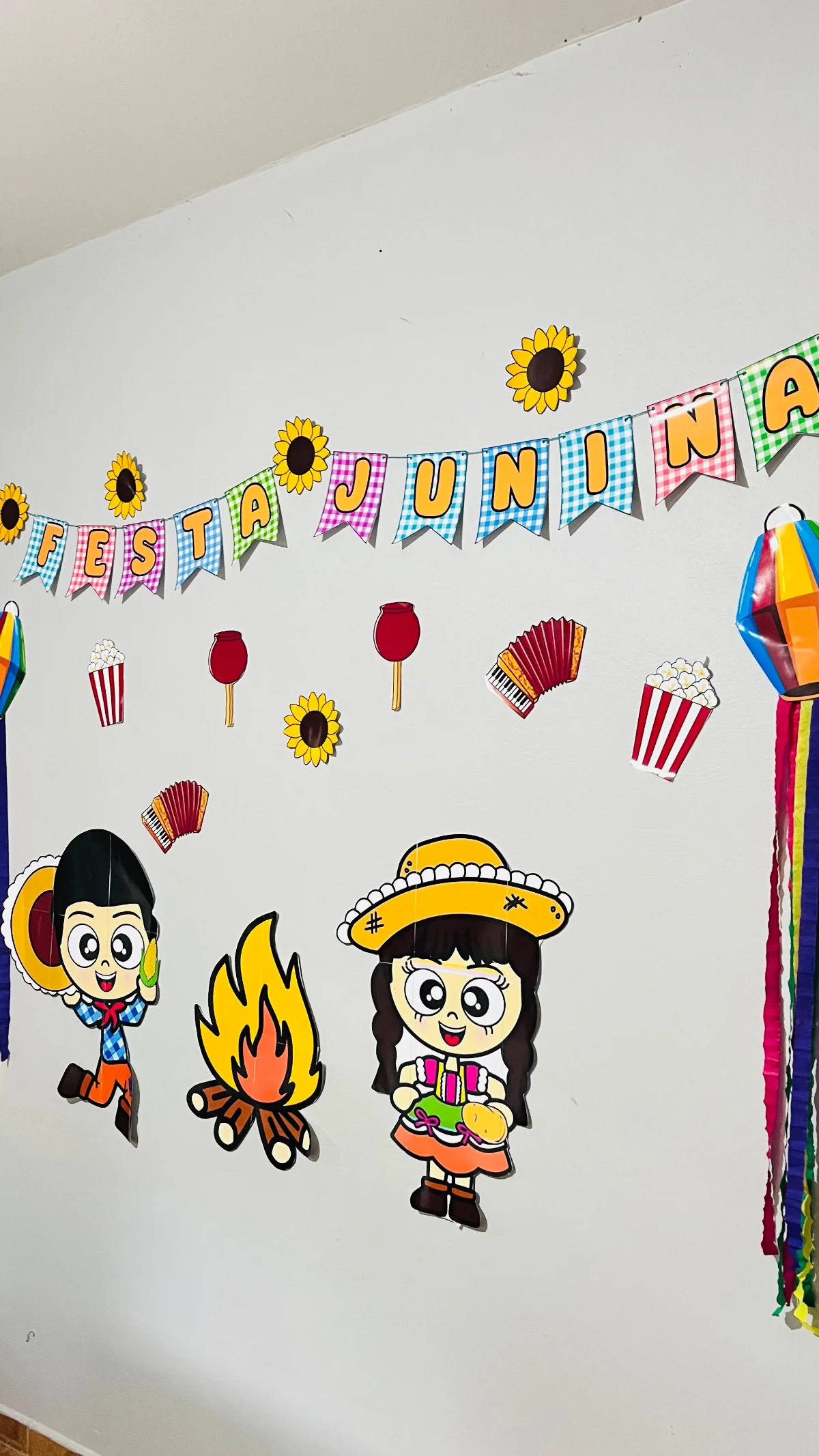 Festa junina é na escola! | Educação Infantil — amostra 5: Prepare sua sala para o arraiá mais animado do ano com uma…