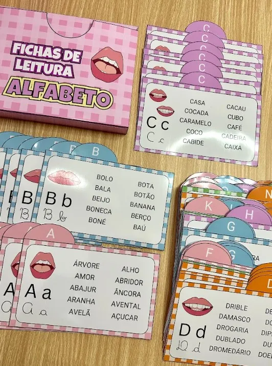 Fichas de Leitura Alfabeto: 109 Fichas para Alfabetização — amostra 1: 109 fichas de leitura com palavras iniciadas por…