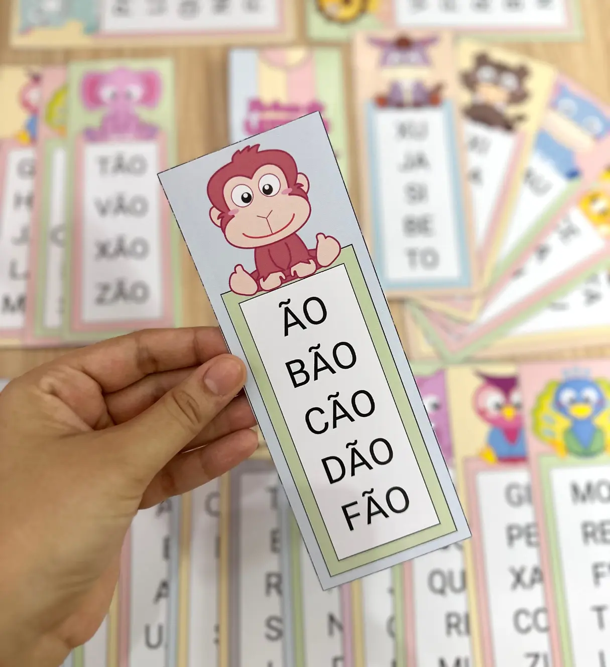 Fichas de Leitura de Sílabas Simples para Alfabetização — amostra 2: O que vem no material