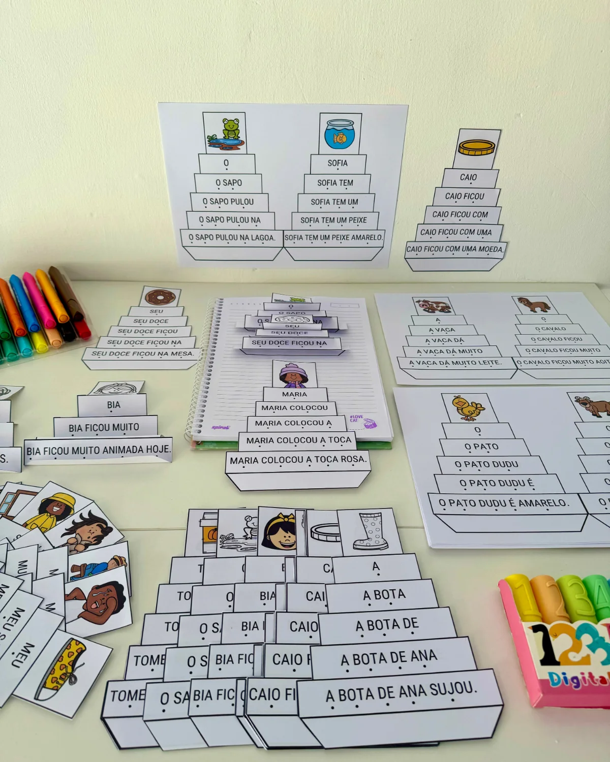 Fichas Fluência Leitora - Dobradura — amostra 6: Material com 22 fichas de leitura progressiva para desenvolver a fluência…