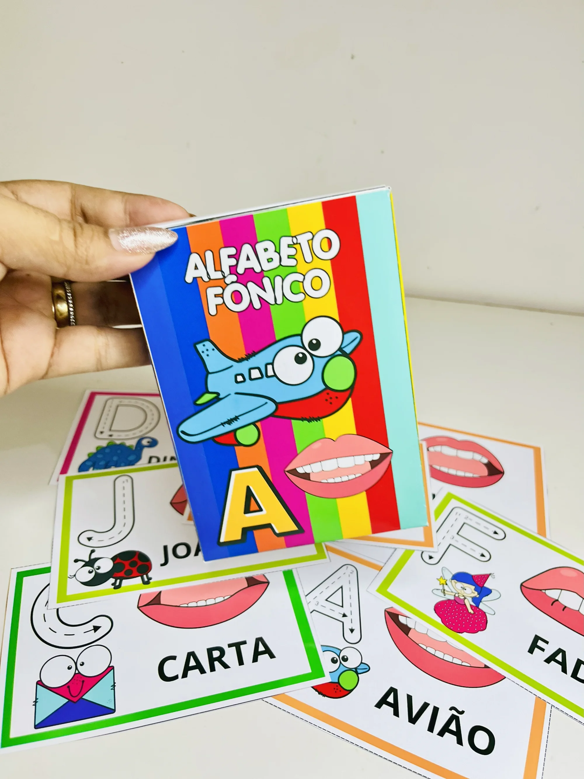 Fichas para trabalhar alfabeto fônico educação infantil — amostra 7: Esse método permite que a criança compreenda que…