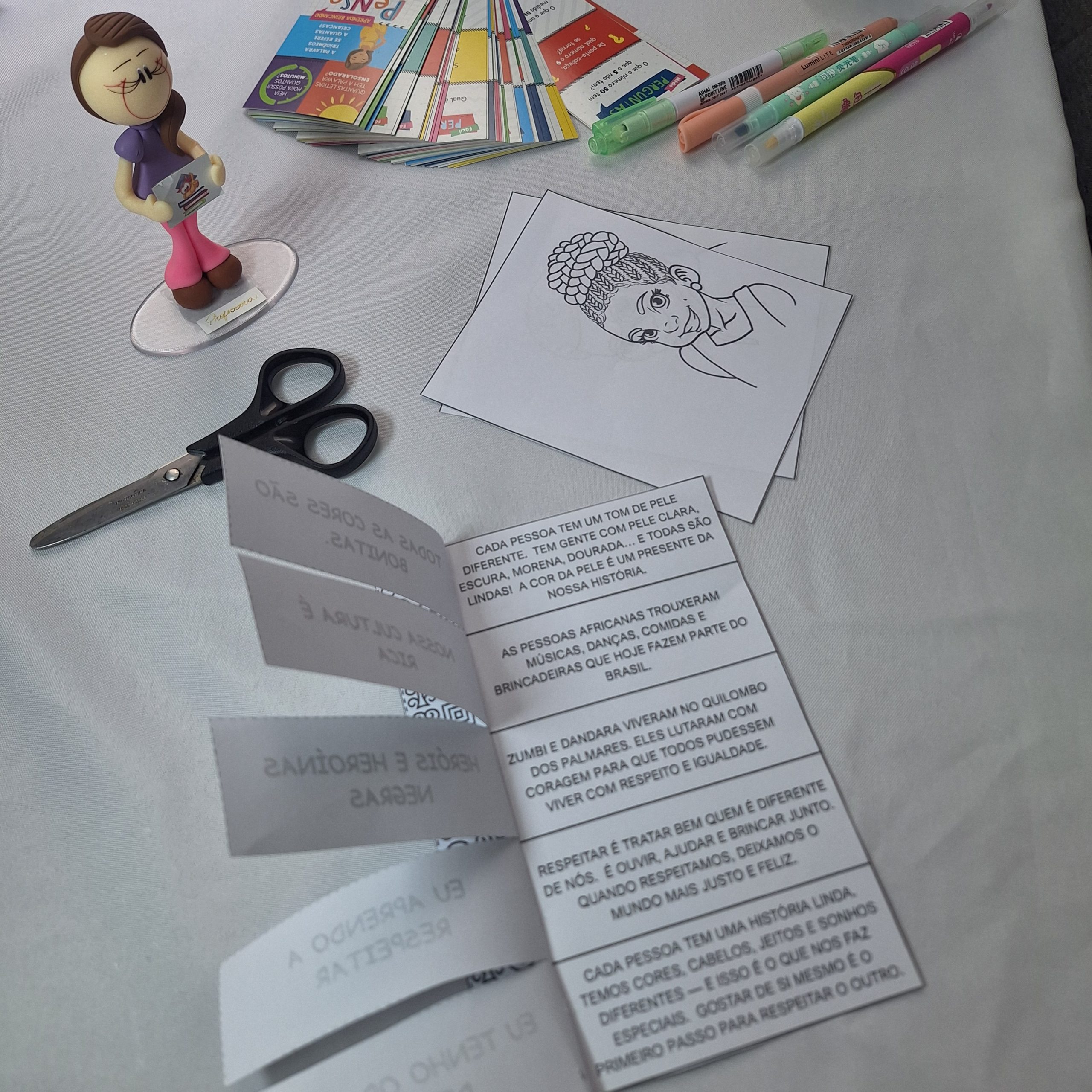 🖤📚 Flipbook, Lapbook e Coração da Consciência Negra — amostra 5: 🖤 Flipbook, Lapbook e coração interativo da Consciência…