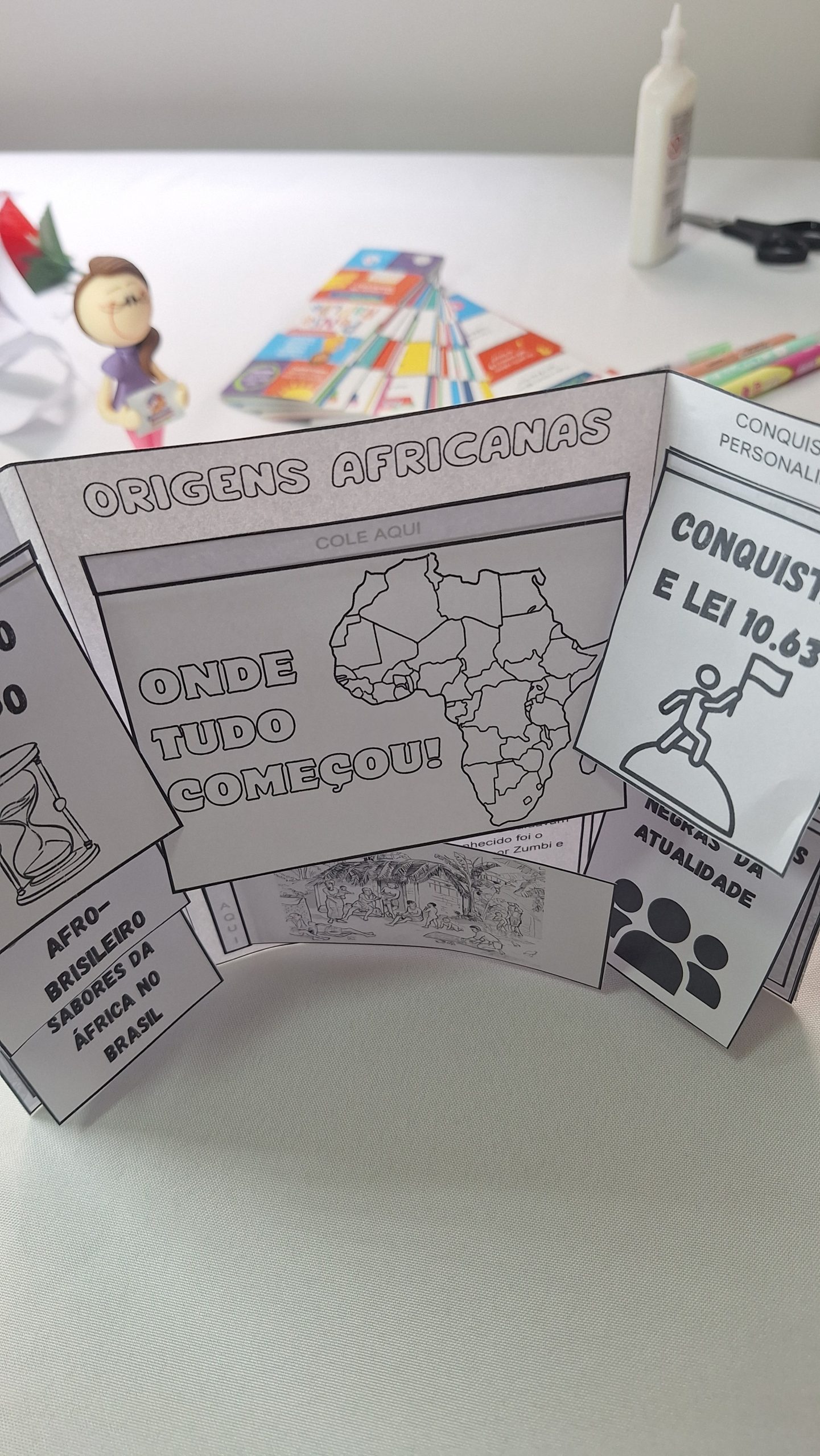 🖤📚 Flipbook, Lapbook e Coração da Consciência Negra — amostra 6: 🖤 Flipbook, Lapbook e coração interativo da Consciência…