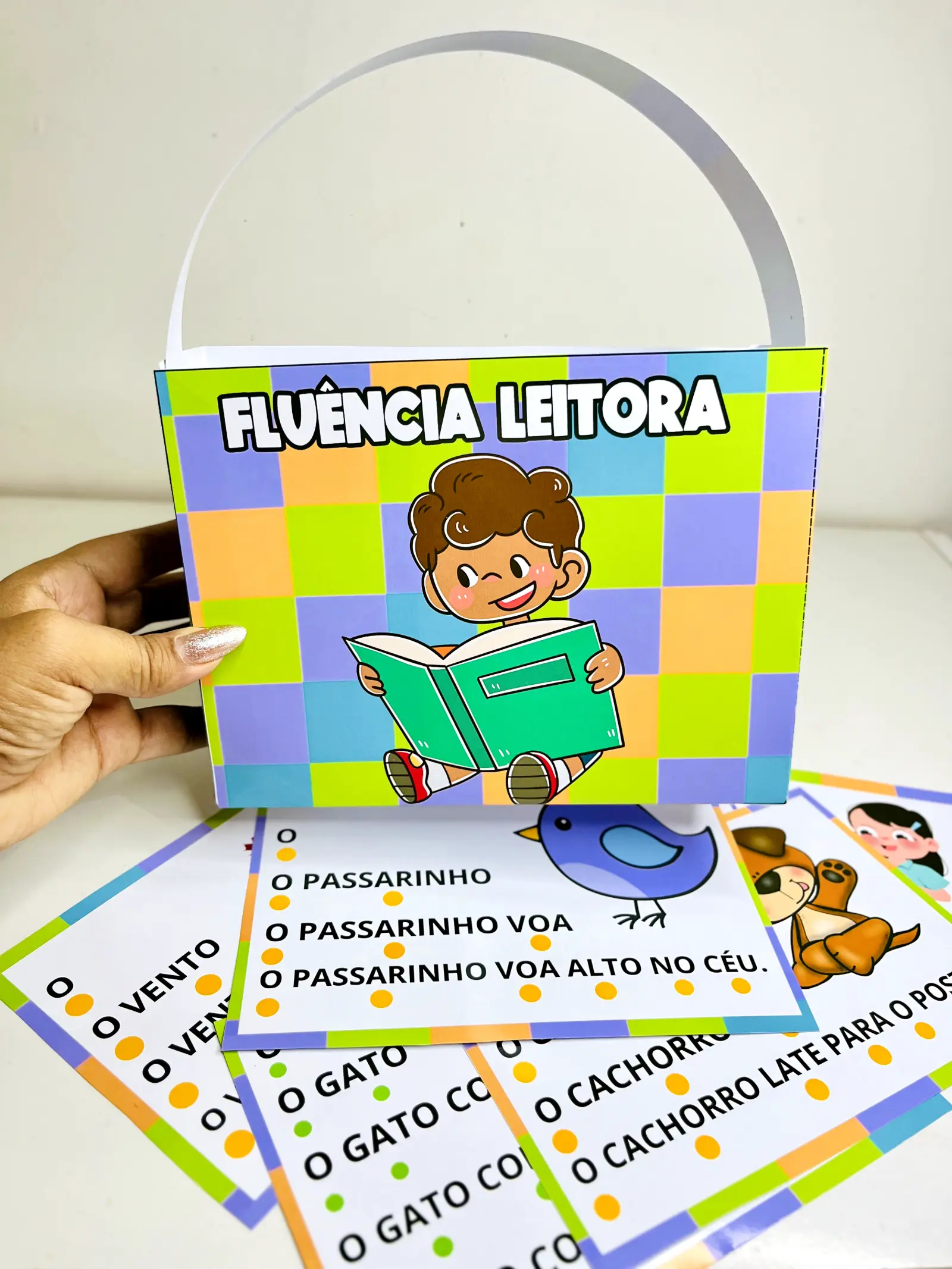 Fluência Leitora: Atividades de Leitura para o 1° e 2º ano — amostra 7: Material com frases curtas para trabalhar a…
