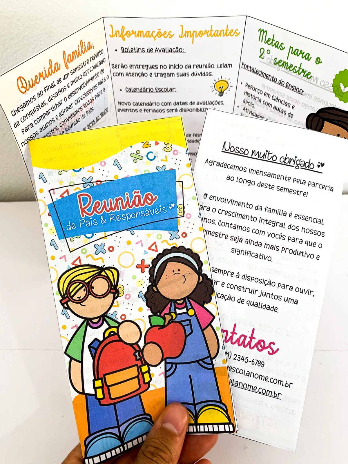 Folder Reunião Com As Famílias | Educação Infantil e Anos Iniciais — amostra 3: Formato e entrega