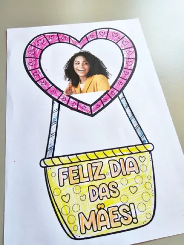 Folhinha mamãe no balão – PDF para Imprimir | Educação Infantil — amostra 1: ENCANTE AS MÃES COM UMA ATIVIDADE INESQUECÍVEL Folhinha mamãe no balão – PDF para Imprimir | Educação Infantil — amostra 1: ENCANTE AS MÃES COM UMA ATIVIDADE INESQUECÍVEL