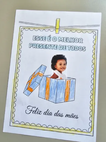 Folhinha Presente Para Mamãe – Material Pedagógico — amostra 2: Formato e entrega