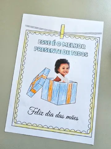 Folhinha Presente Para Mamãe – Material Pedagógico — capa do material