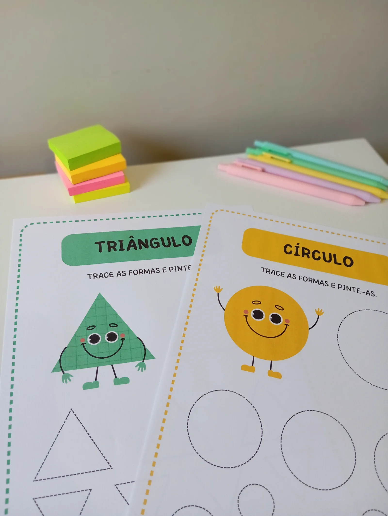 Formas Geométricas – Livro de Exercícios para Educação Infantil — amostra 2: Livro de exercícios de formas geométricas com…