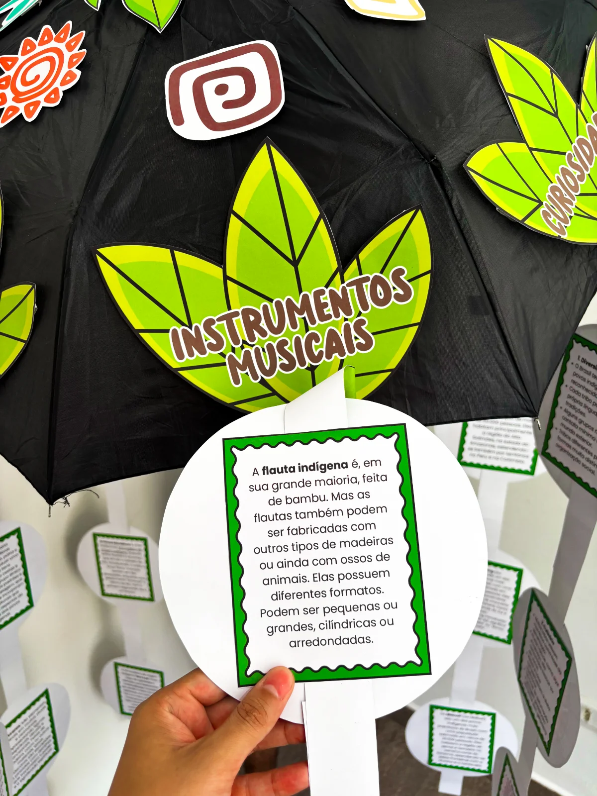 Guarda - chuva Povos indígenas – Material Pedagógico — amostra 3: Um jeito encantador de ensinar sobre os povos indígenas
