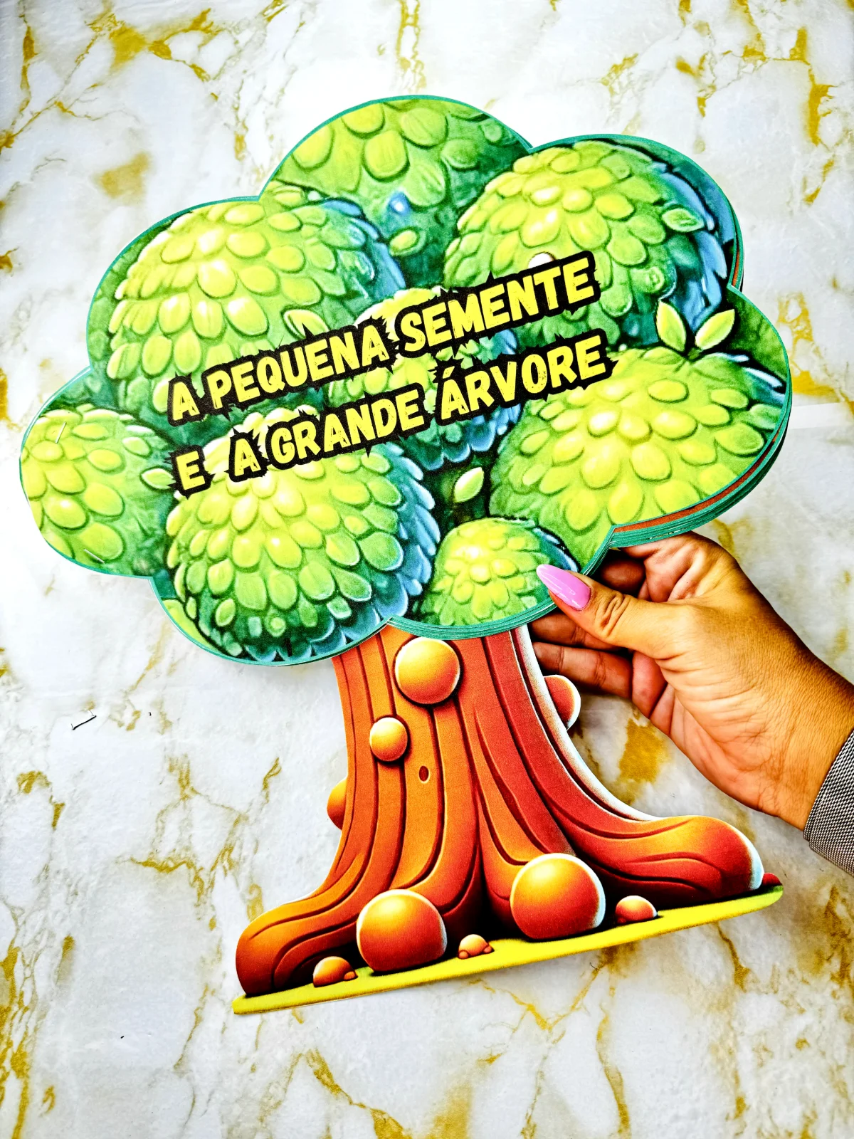 História - Dia da Árvore - A Pequena Semente — amostra 6: "🌱📚 'A Pequena Semente e a Grande Árvore' é uma história…
