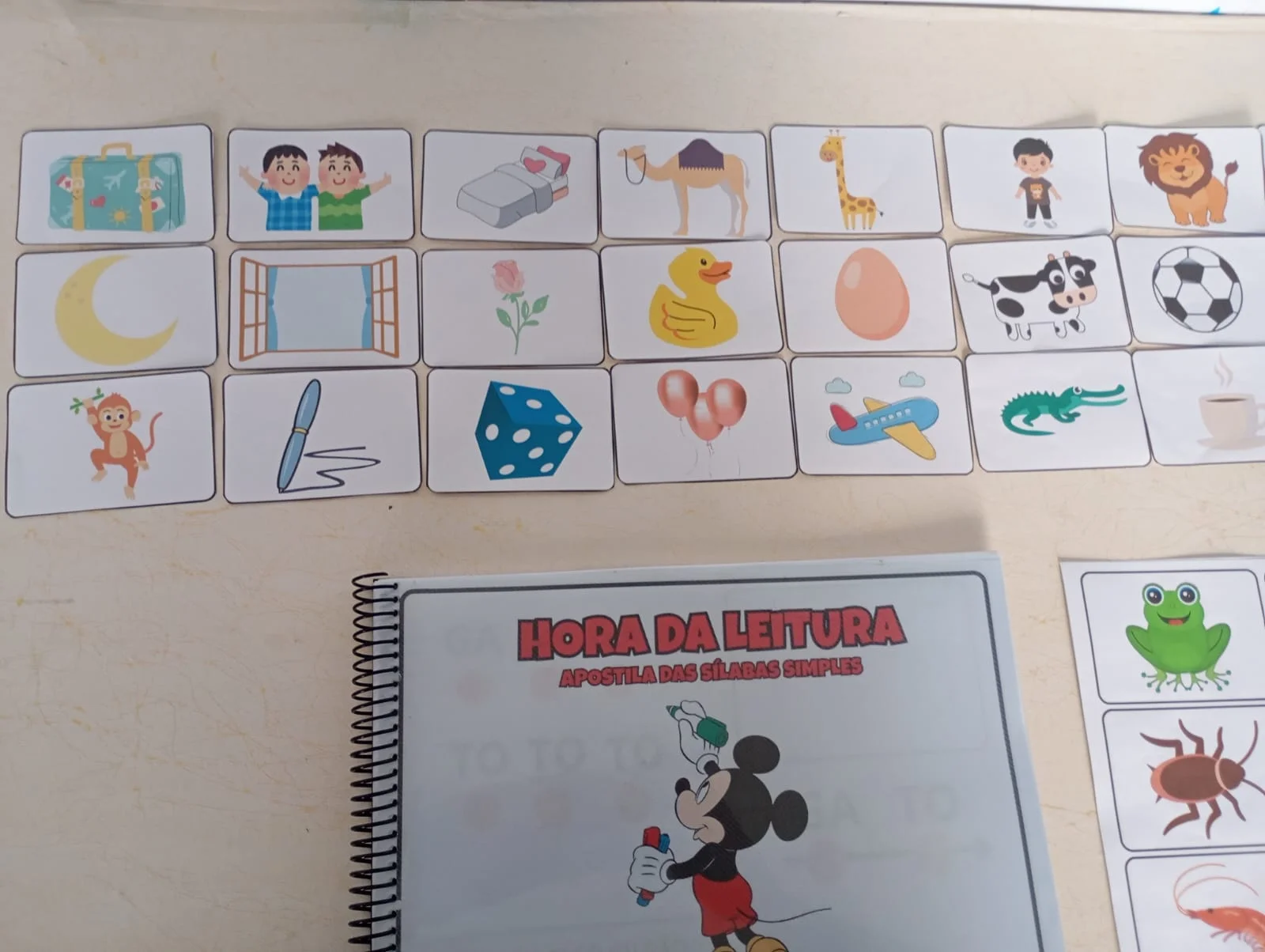 Hora da Leitura – Sílabas Simples | Alfabetização — amostra 3: Material para trabalhar sílabas simples, formação de…