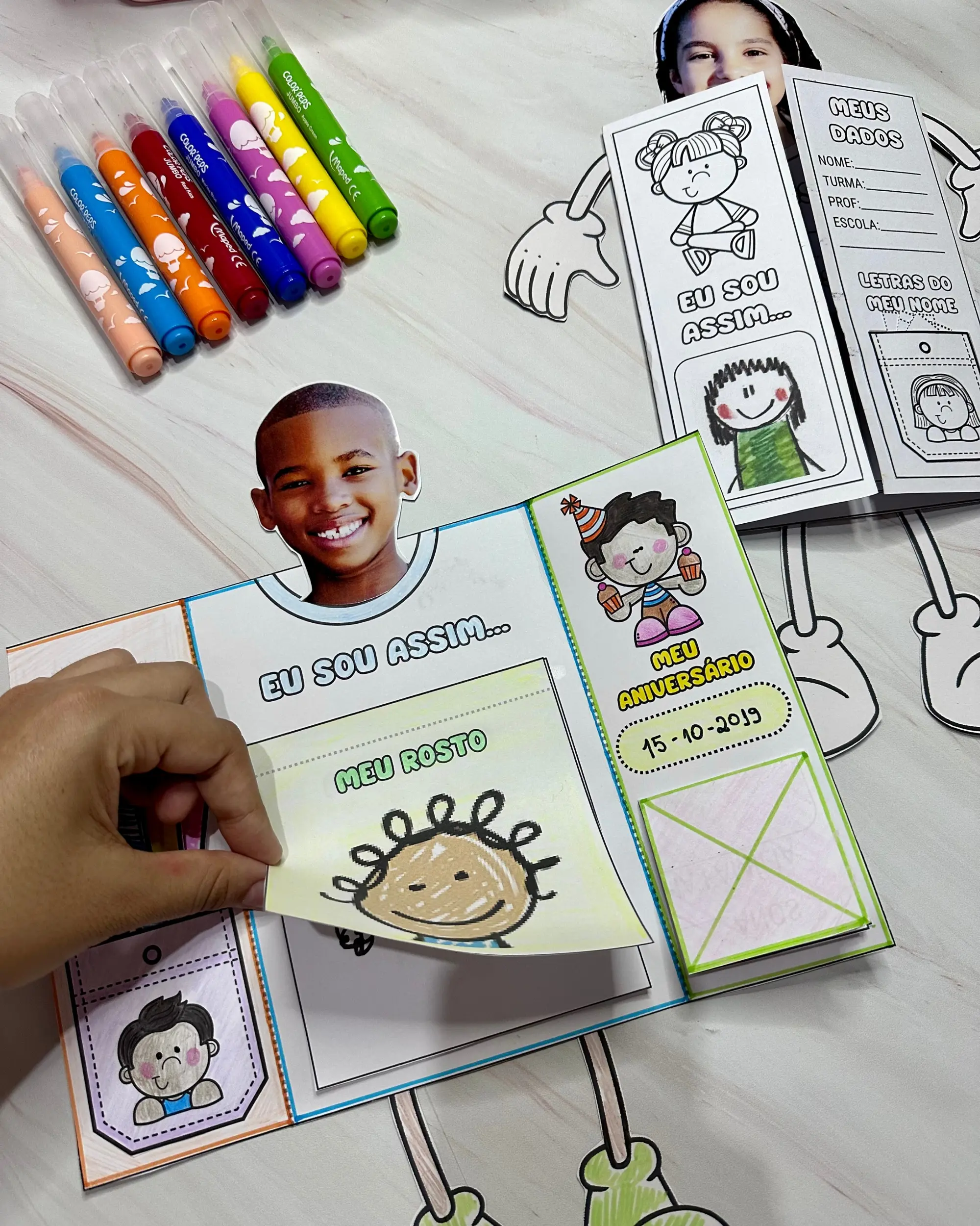 Identidade na Educação Infantil – Atividade Interativa Eu Sou Assim — amostra 2: Atividade interativa sobre identidade para… Identidade na Educação Infantil – Atividade Interativa Eu Sou Assim — amostra 2: Atividade interativa sobre identidade para…
