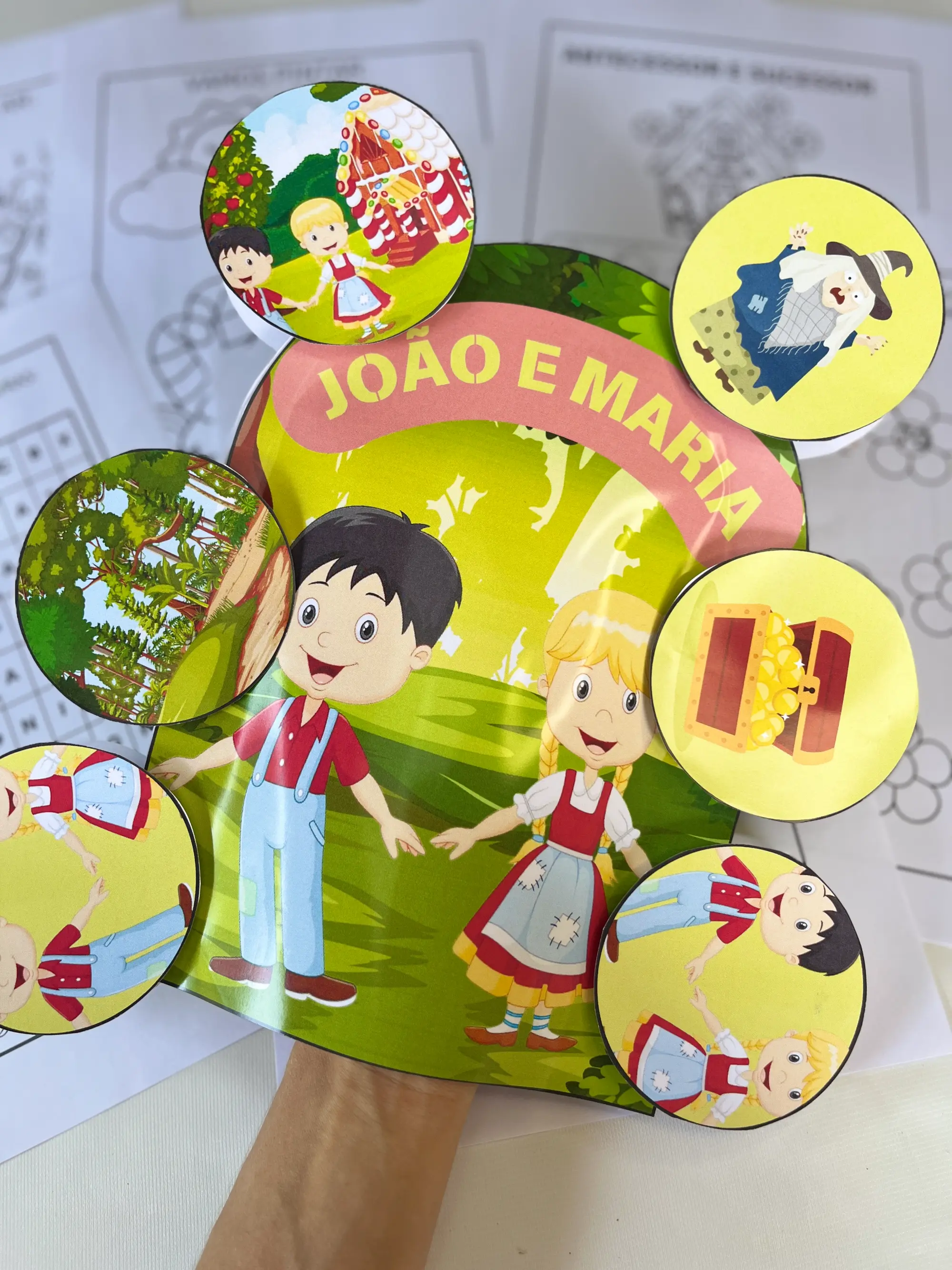 João e Maria – História e Atividades Pedagógicas — amostra 3: Material com 10 páginas sobre João e Maria, com história…