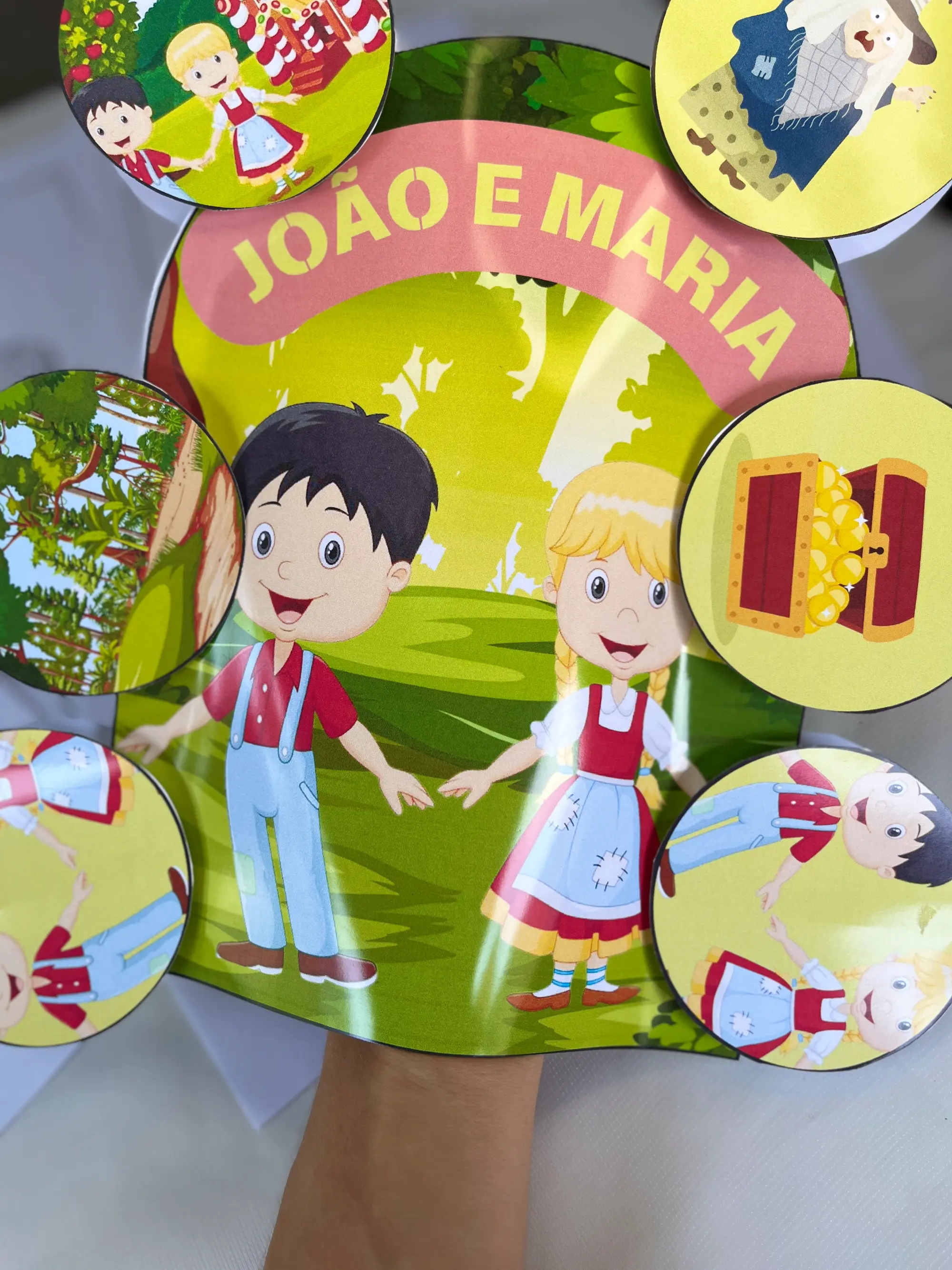 João e Maria – História e Atividades Pedagógicas — amostra 4: Material com 10 páginas sobre João e Maria, com história…