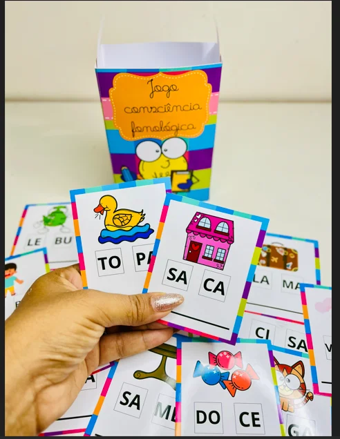 🔤✨ JOGO ALFABETIZAÇÃO – CONSCIÊNCIA FONOLÓGICA ✨🔤 — amostra 4: Com o Sílaba Desembaralhada , a criança observa as…