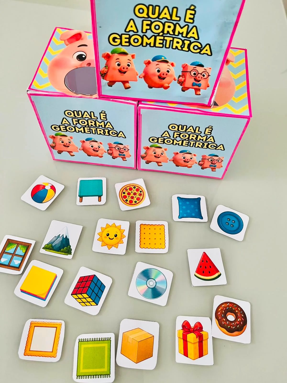 JOGO ALIMENTE OS 3 PORQUINHOS — amostra 2: 🐷🎉 O jogo que transforma formas geométricas em uma aventura divertida