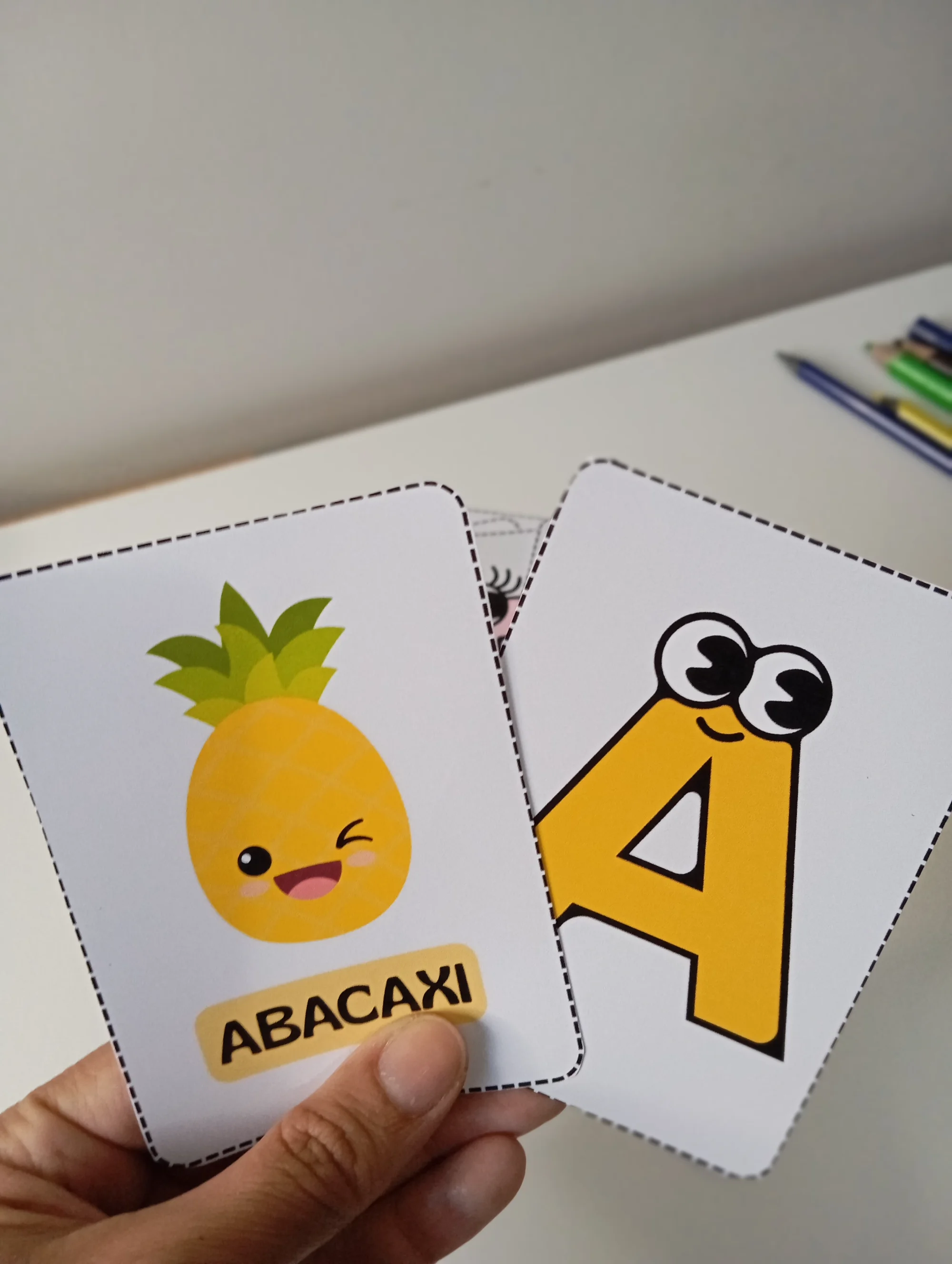 Jogo da memória das vogias - Aprender Brincando — amostra 2: Faixa Etária Jogo da memória das vogias - Aprender Brincando — amostra 2: Faixa Etária