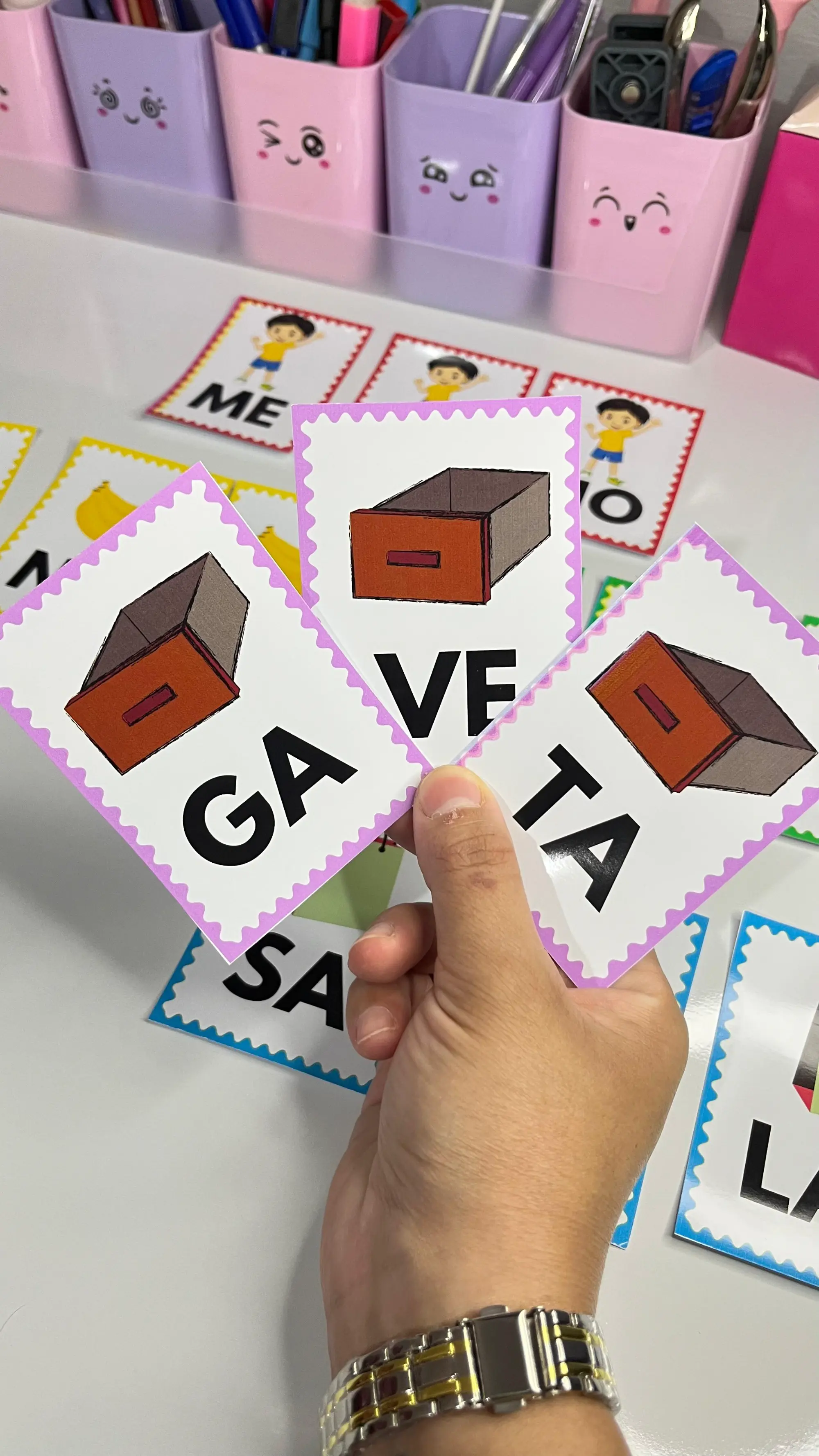 Jogo das Fichas Silábicas: Atividade Lúdica de Alfabetização Infantil — amostra 3: Faixa etária / Ano escolar