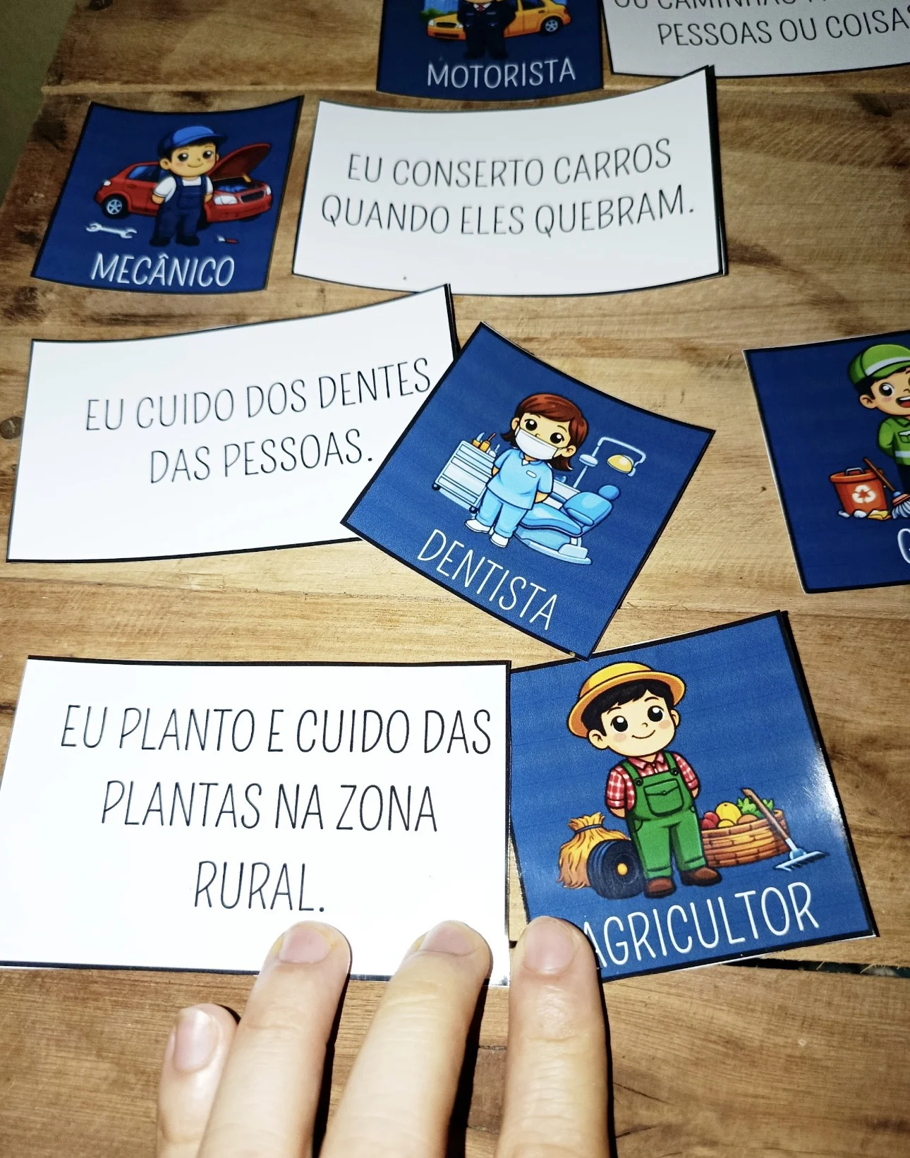 Jogo de pareamento Qual é a profissão? — amostra 1: Jogo de Pareamento: Qual é a Profissão