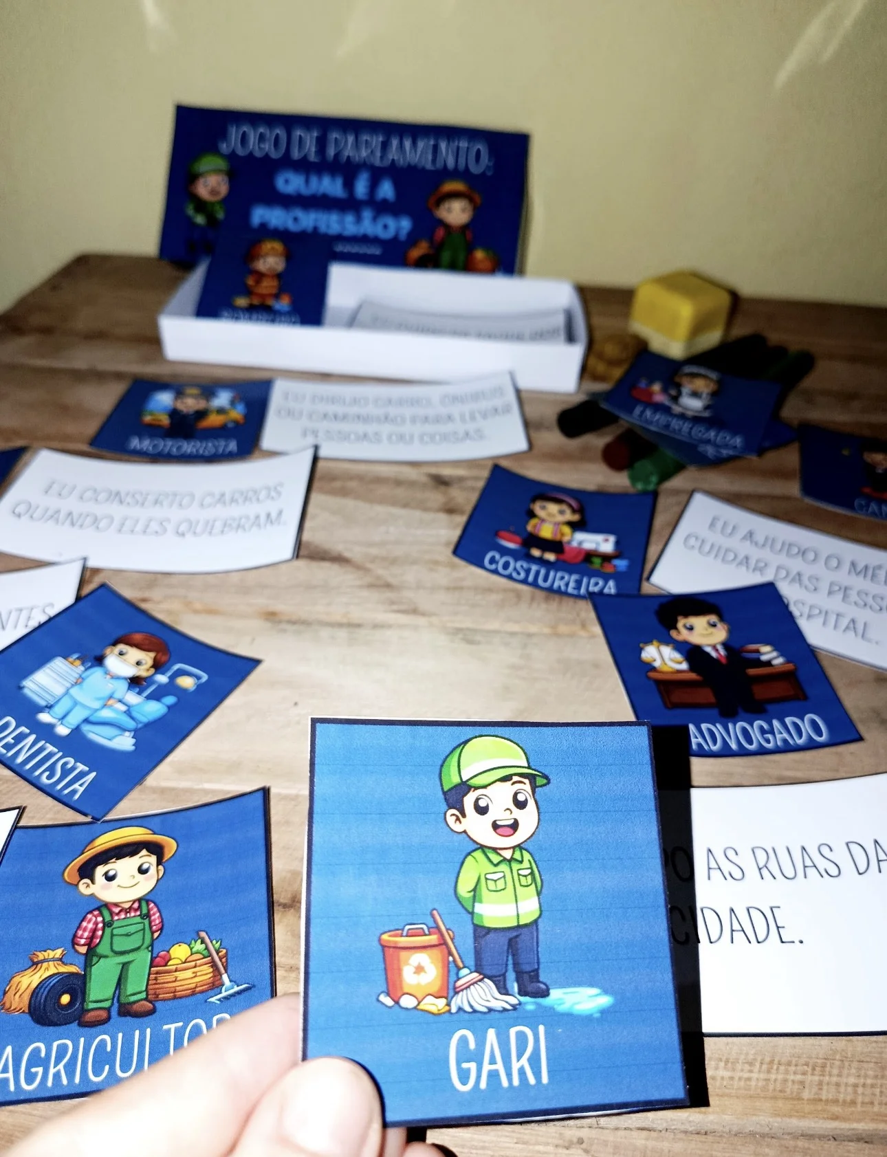 Jogo de pareamento Qual é a profissão? — amostra 3: Jogo de Pareamento: Qual é a Profissão