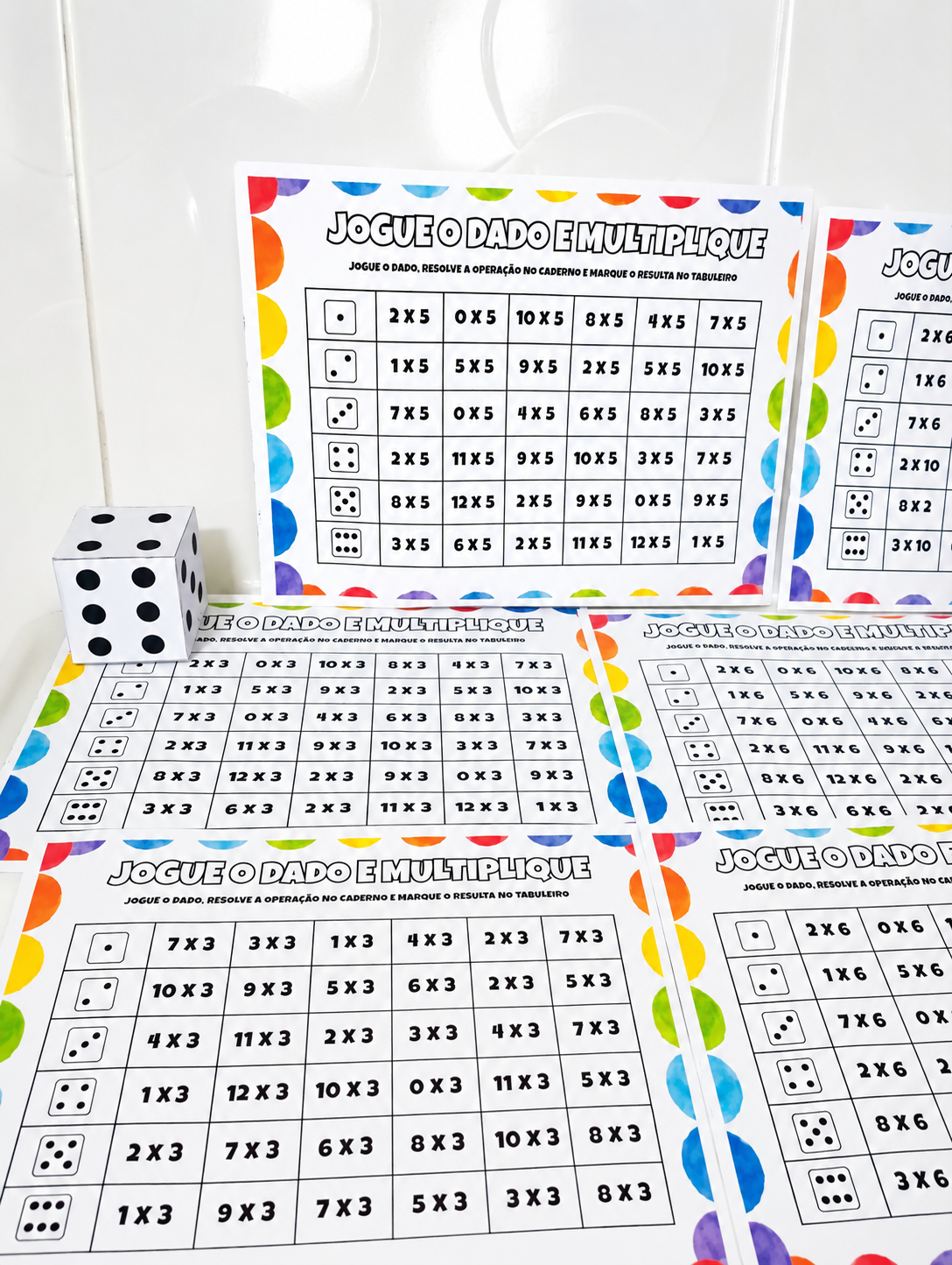 Jogo de tabuleiro: jogue o dado e multiplique+ plano de aula – Material Pedagógico — amostra 1: O que vem no material Jogo de tabuleiro: jogue o dado e multiplique+ plano de aula – Material Pedagógico — amostra 1: O que vem no material
