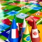 Jogo de Tabuleiro: Trilha das Copas — amostra 1: O que acompanha o material? Jogo de Tabuleiro: Trilha das Copas — amostra 1: O que acompanha o material?