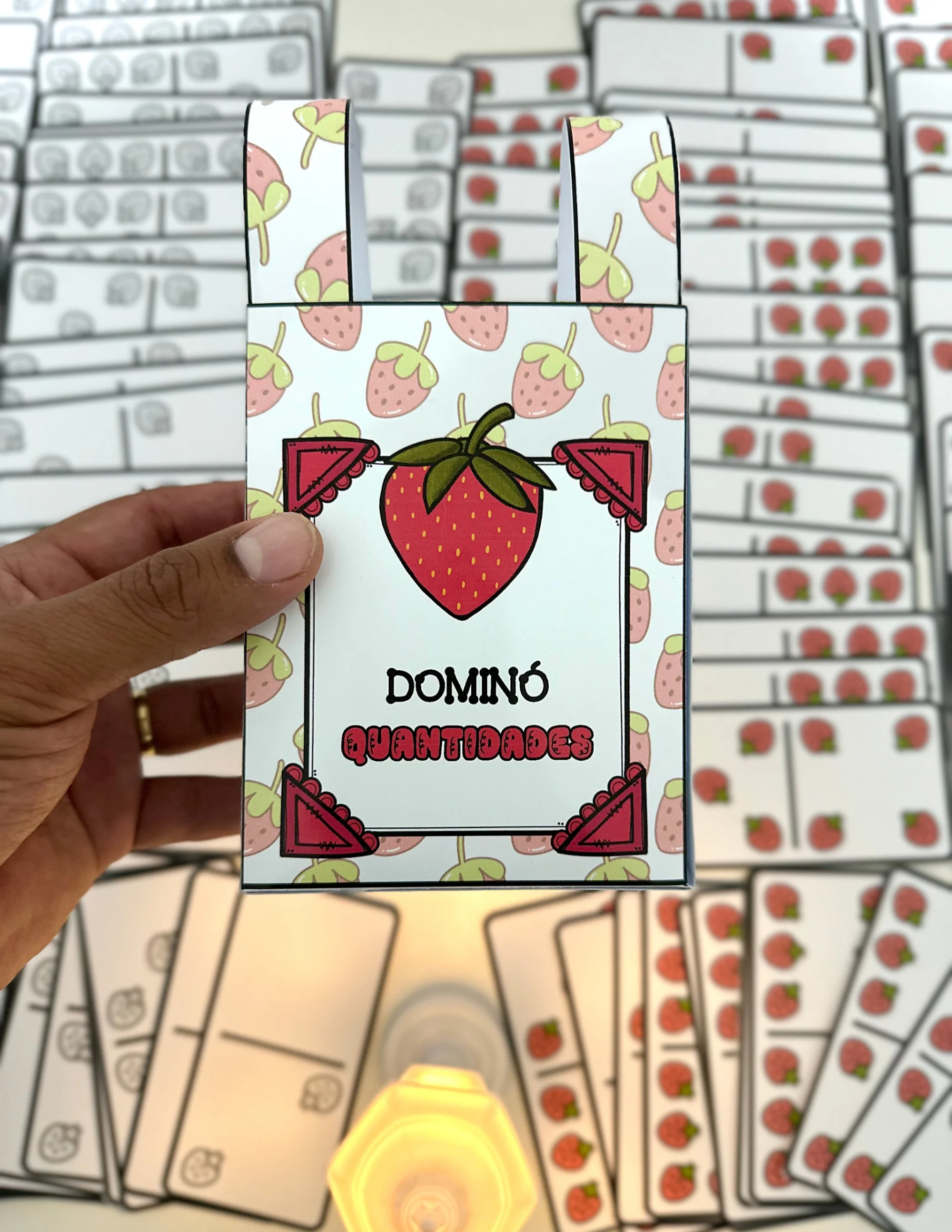 Jogo Dominó das Quantidades Educação Infantil — amostra 4: Dominó das Quantidades para trabalhar diversas habilidades com…