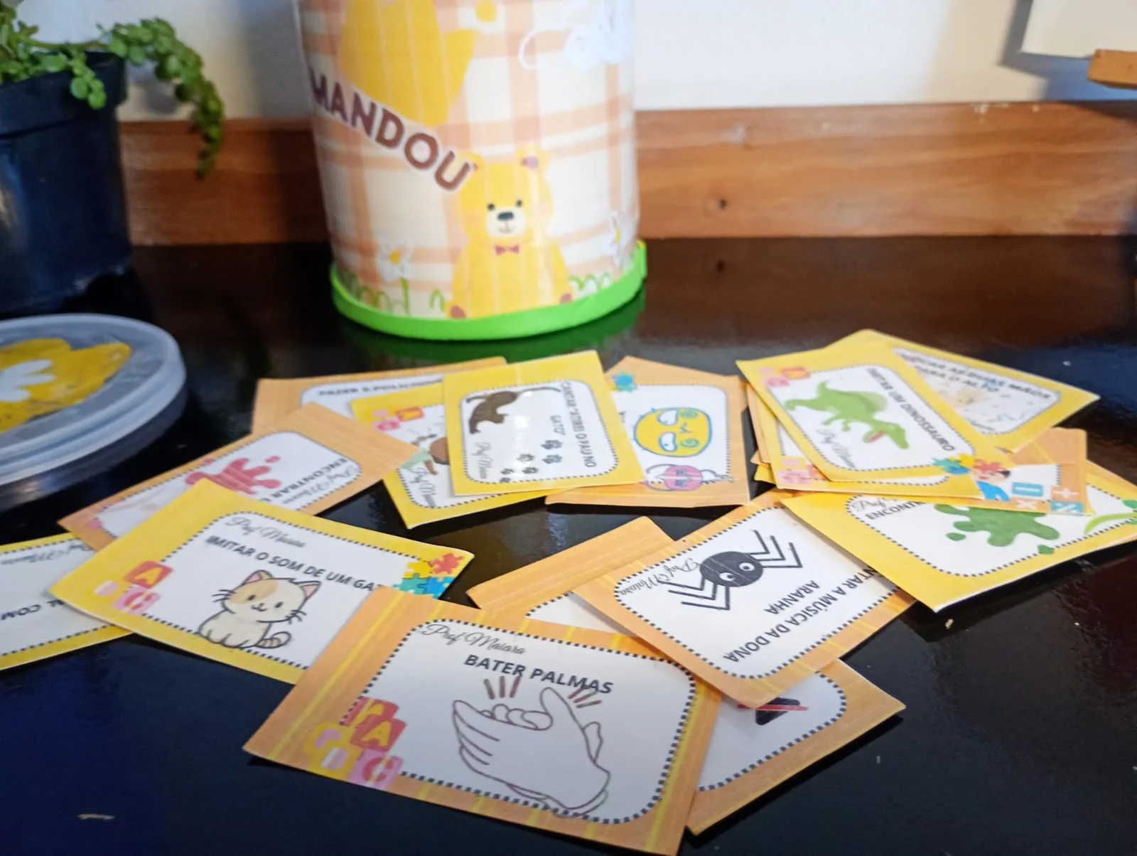 Jogo Educação Infantil e Anos iniciais - O mestre mandou — amostra 5: Jogo "O mestre mandou" para trabalhar atenção,…